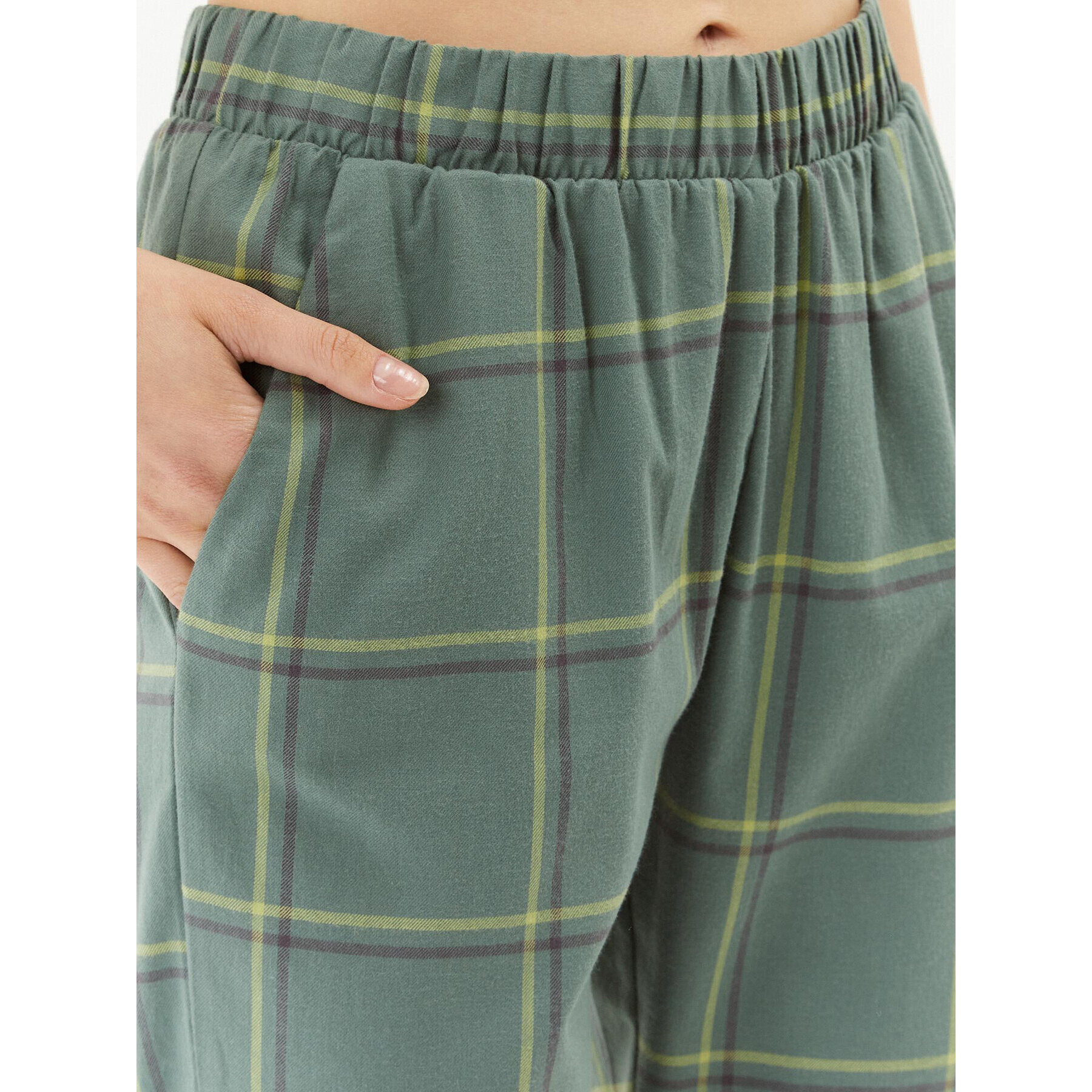 Triumph Pantaloni pijama Mix & Match Tapered Trouser Flannel 01 X 10216530 Verde Regular Fit - Pled.ro