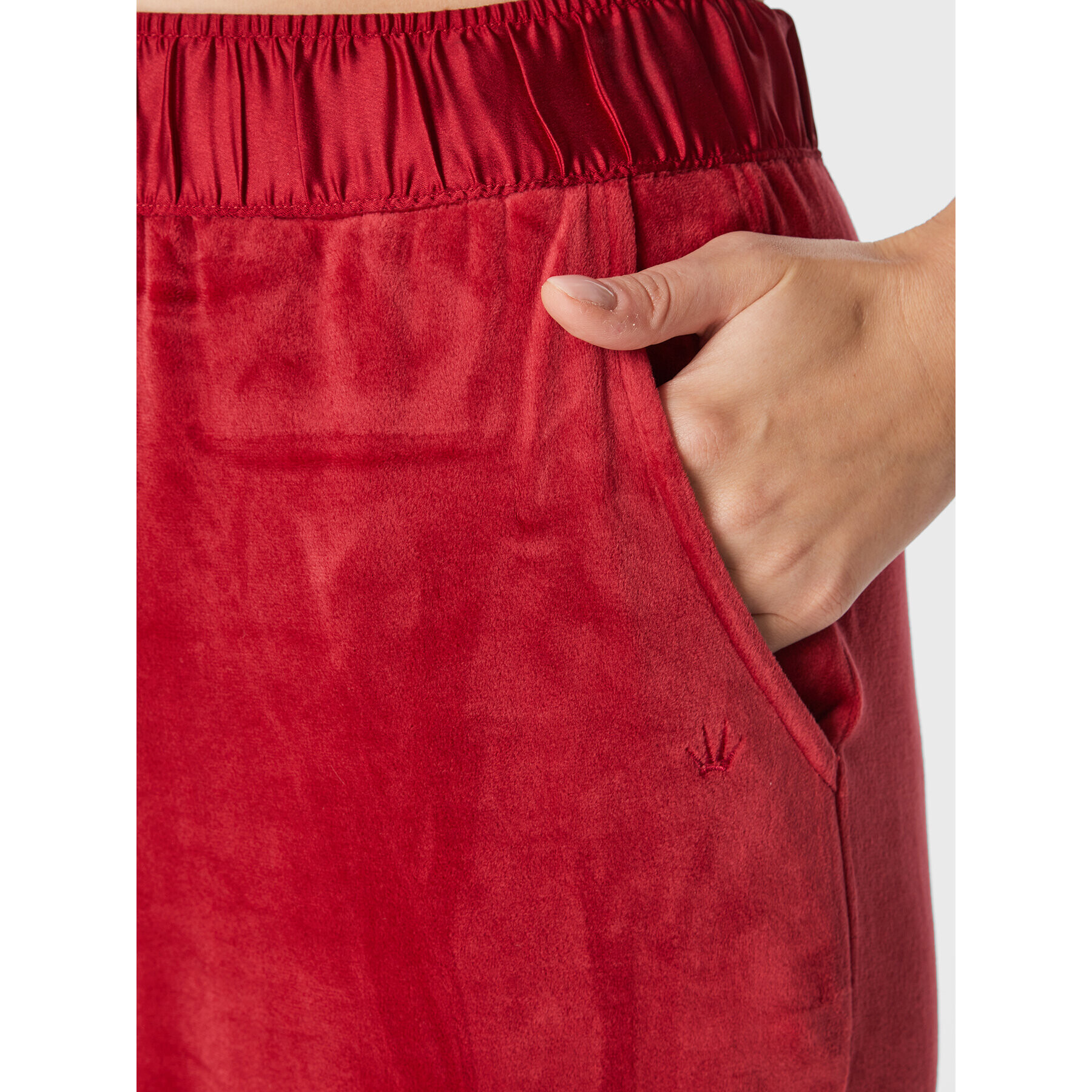 Triumph Pantaloni pijama Mix & Match Velour 10213411 Roșu Relaxed Fit - Pled.ro