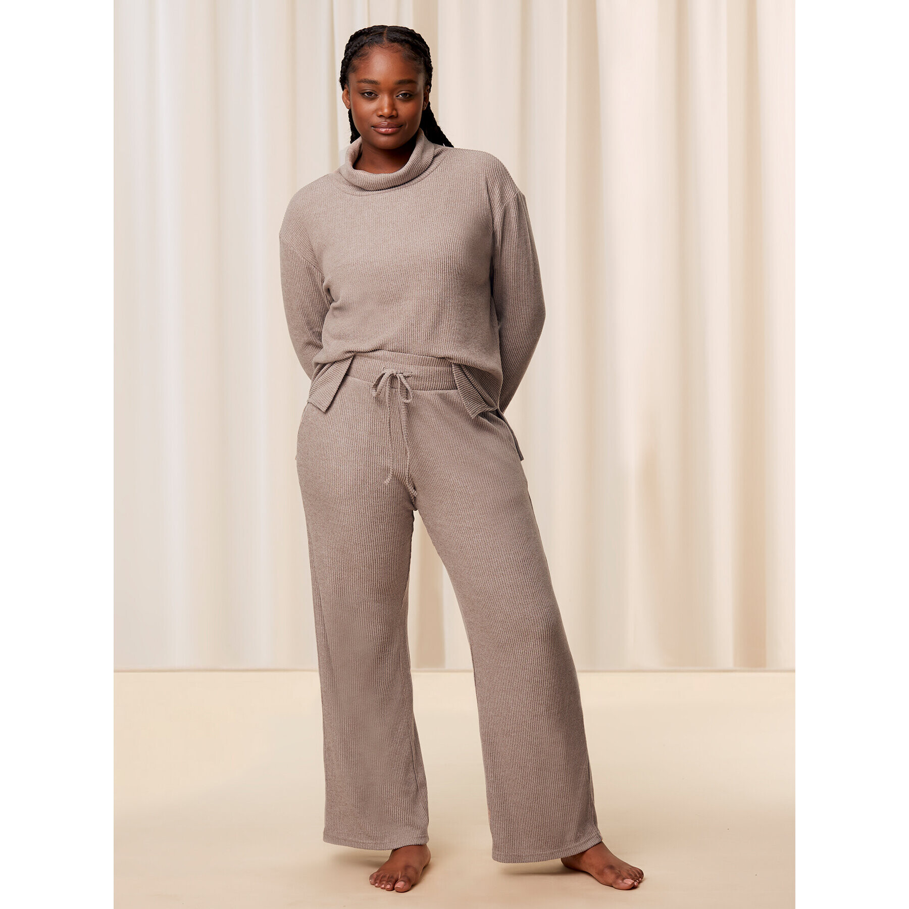 Triumph Pantaloni pijama Thermal MyWear Wide Leg Trousers 10216564 Bej Regular Fit - Pled.ro