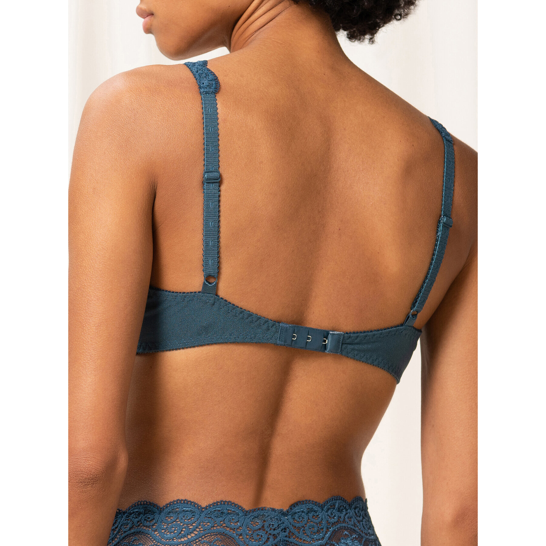 Triumph Sutien cu armătură Amourette 300 10166798 Bleumarin - Pled.ro