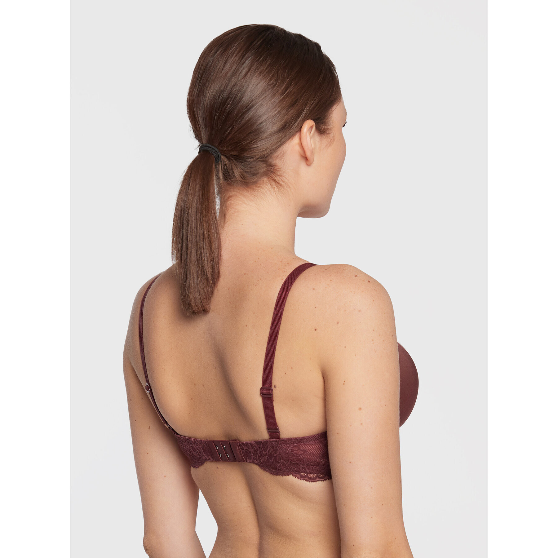 Triumph Sutien fără armătură Amourette Charm 10201694 Maro - Pled.ro