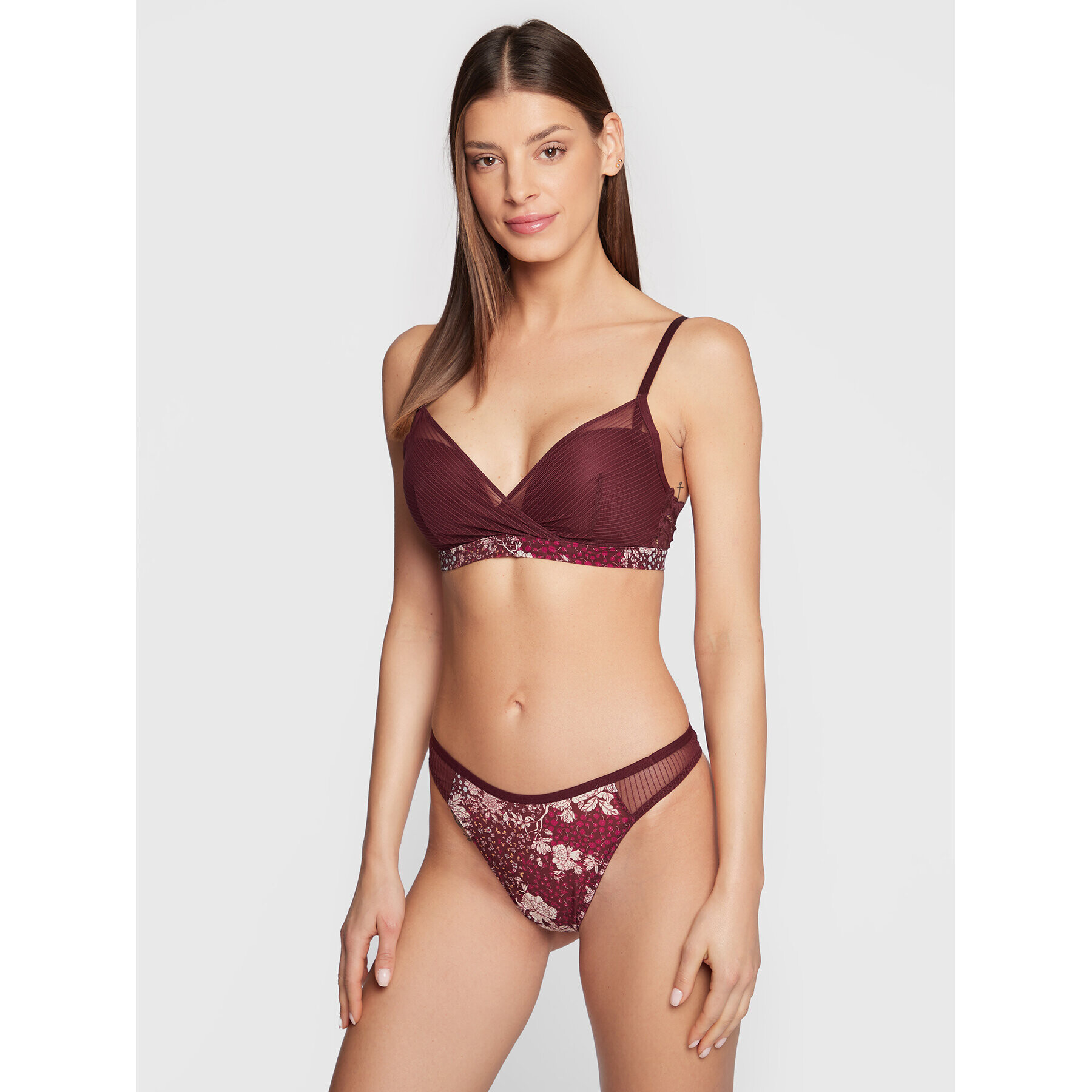 Triumph Sutien fără armătură Lavish Spotlight 10213135 Vișiniu - Pled.ro