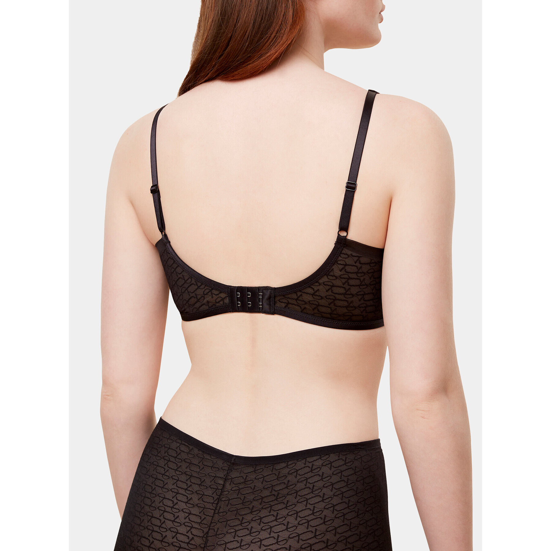 Triumph Sutien fără armătură Signature Sheer P EX 10215909 Negru - Pled.ro