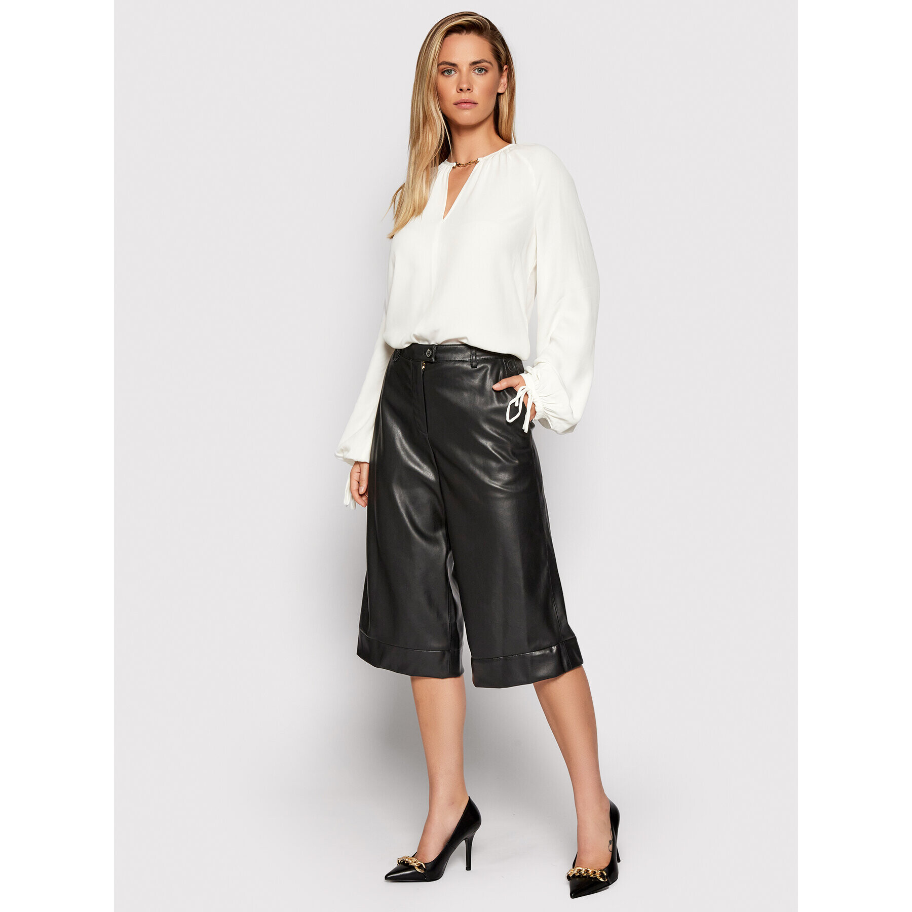 Trussardi Pantaloni din imitație de piele 56P00250 Negru Regular Fit - Pled.ro