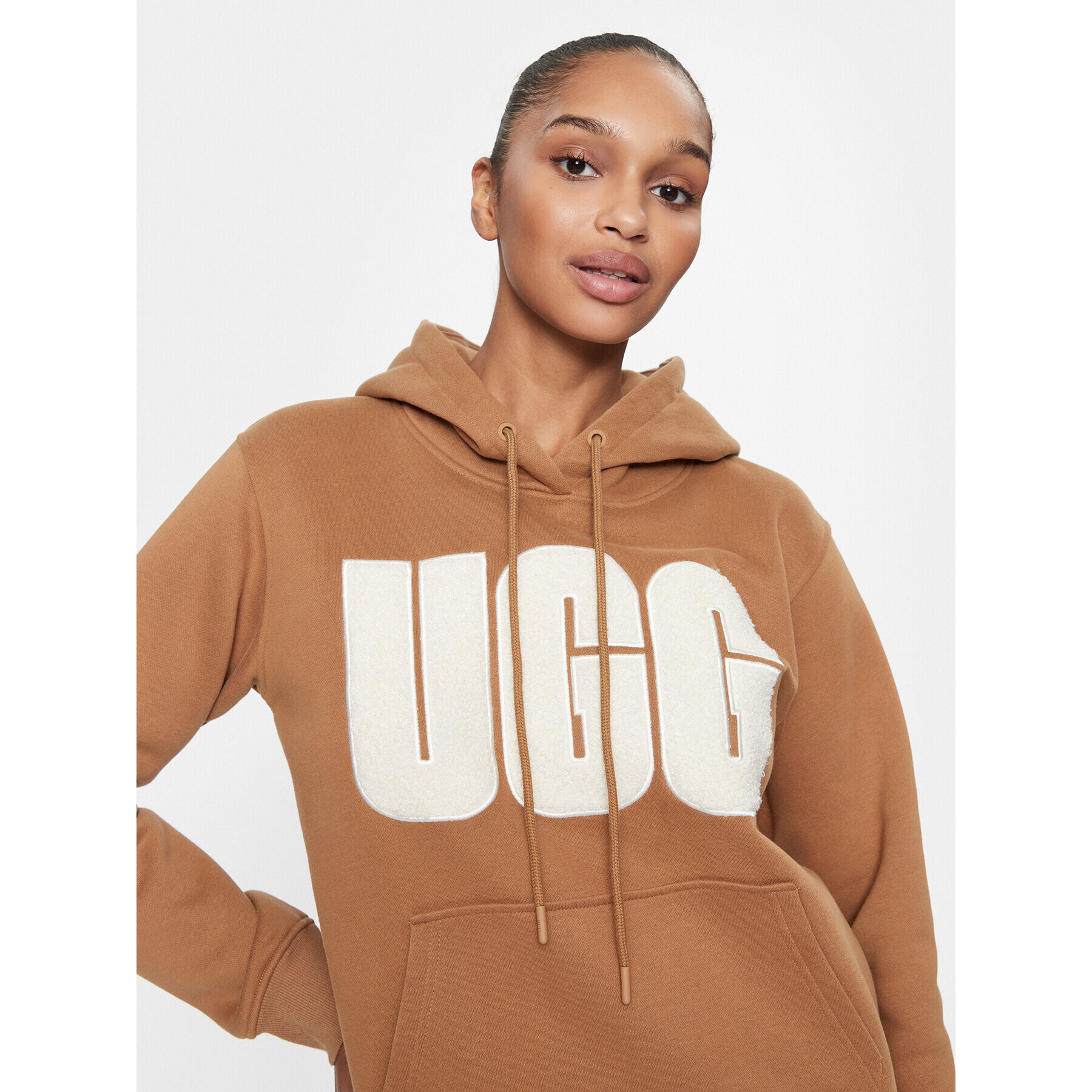 Ugg Bluză Rey fluff Logo Hoodie 1144506 Maro Regular Fit - Pled.ro