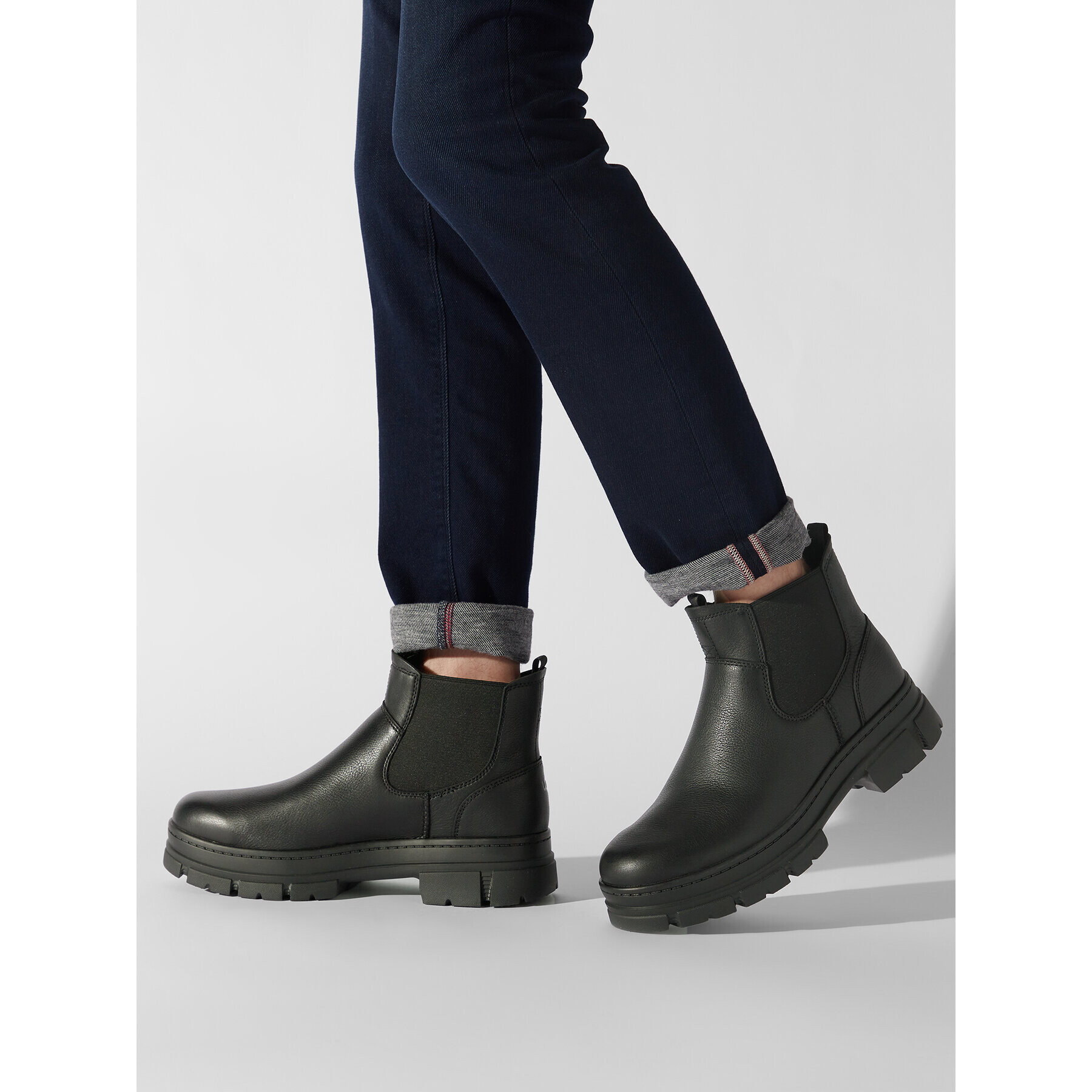 Ugg Ghete Jodhpur M Skyview Chelsea 1131835 Negru - Pled.ro