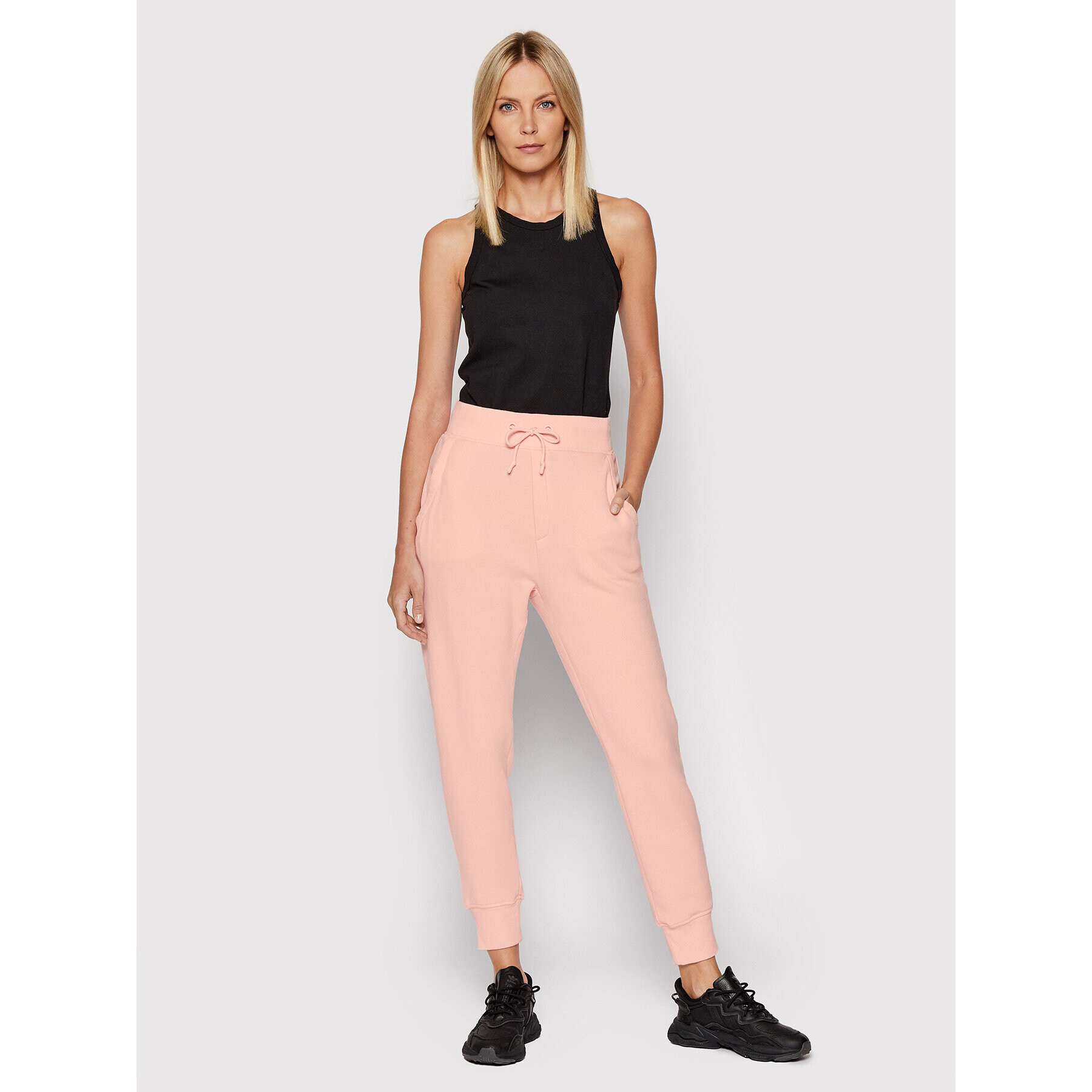 Ugg Pantaloni trening Ericka 1117736 Roz Relaxed Fit - Pled.ro