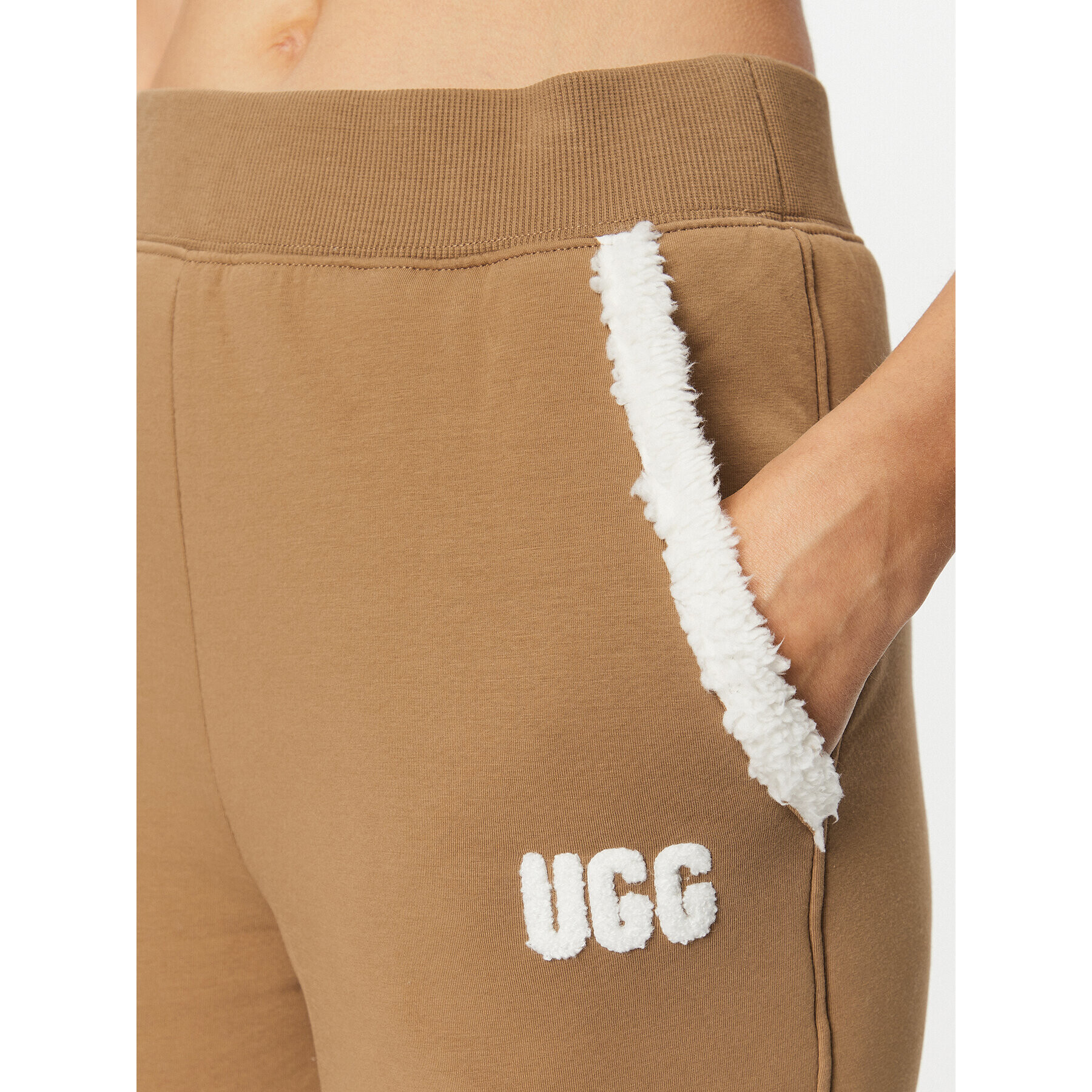 Ugg Pantaloni trening W Daylin Bonded 1135015 Maro Regular Fit - Pled.ro