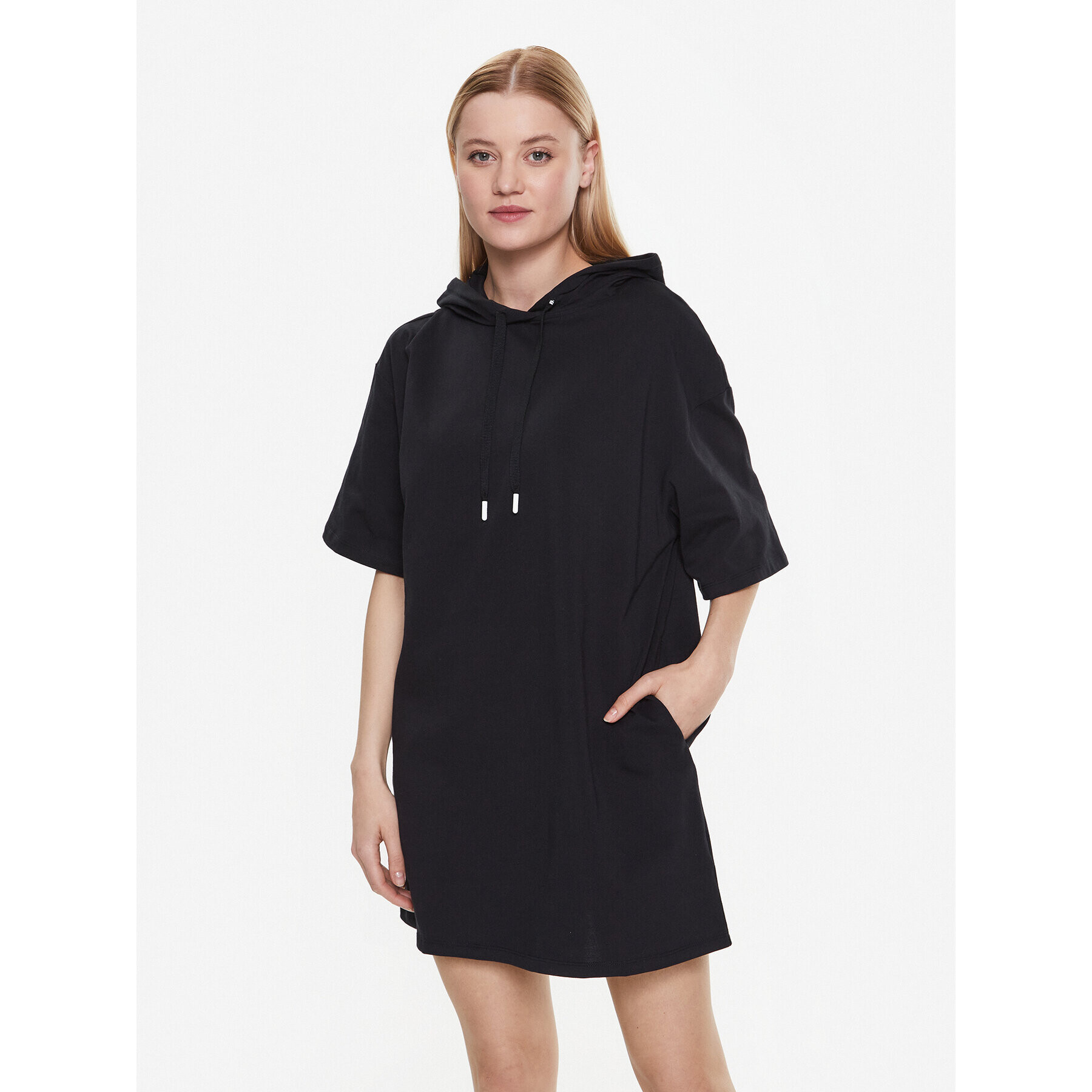 Ugg Rochie de zi Kassey 1136885 Negru Relaxed Fit - Pled.ro