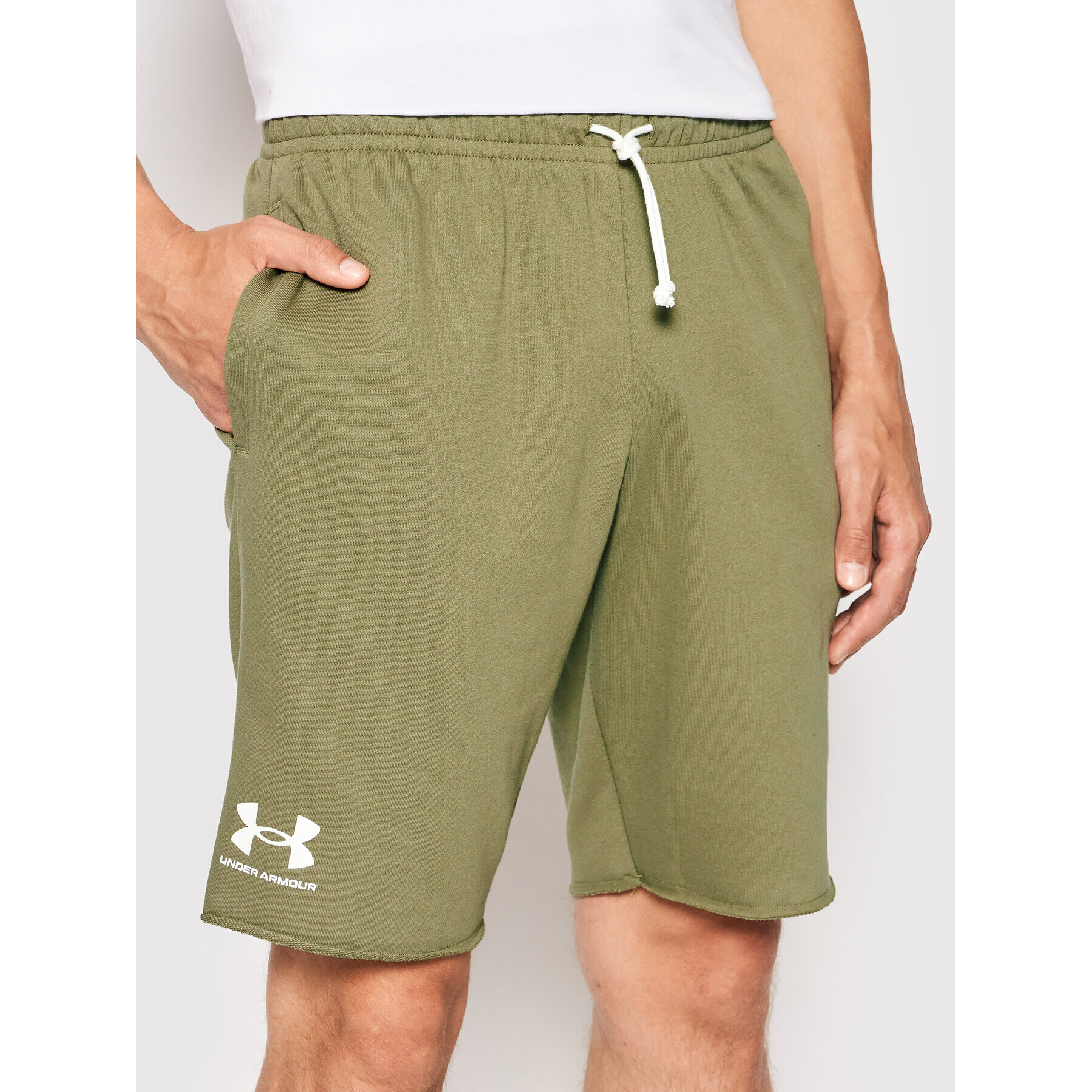 Under Armour Pantaloni scurți sport Rival Terry 1361631 Verde Regular Fit - Pled.ro