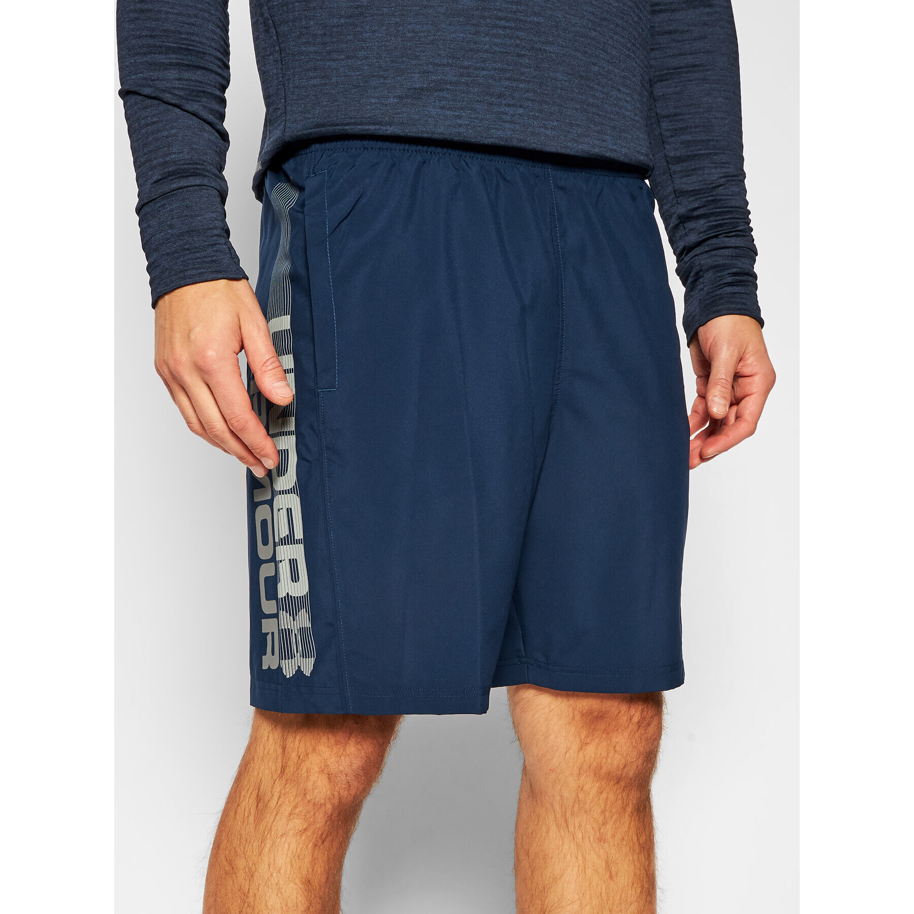 Under Armour Pantaloni scurți sport Ua Woven Graphic Wordmark 1320203 Bleumarin Regular Fit - Pled.ro