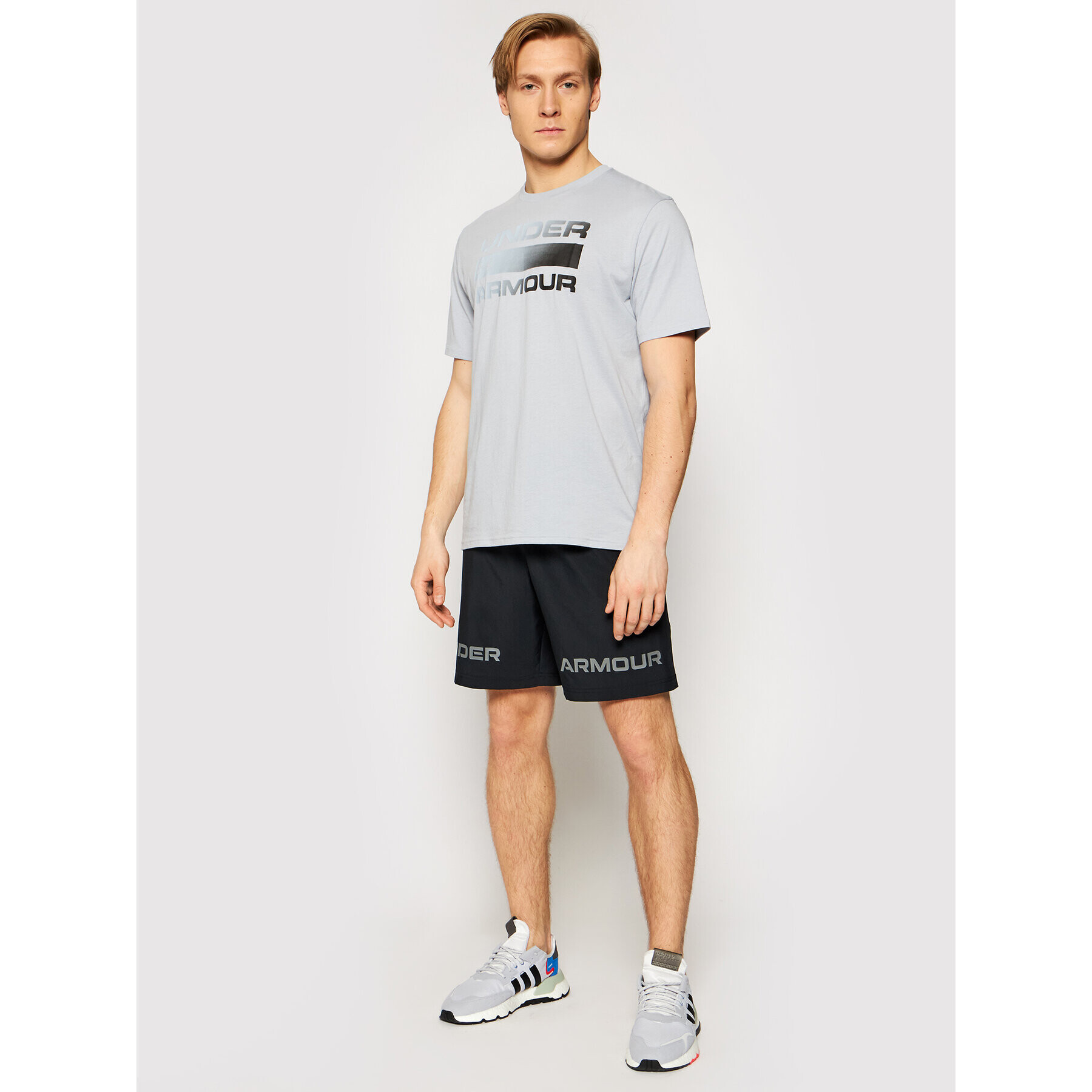 Under Armour Pantaloni scurți sport Woven Graphic Wordmark 1361433 Negru Loose Fit - Pled.ro