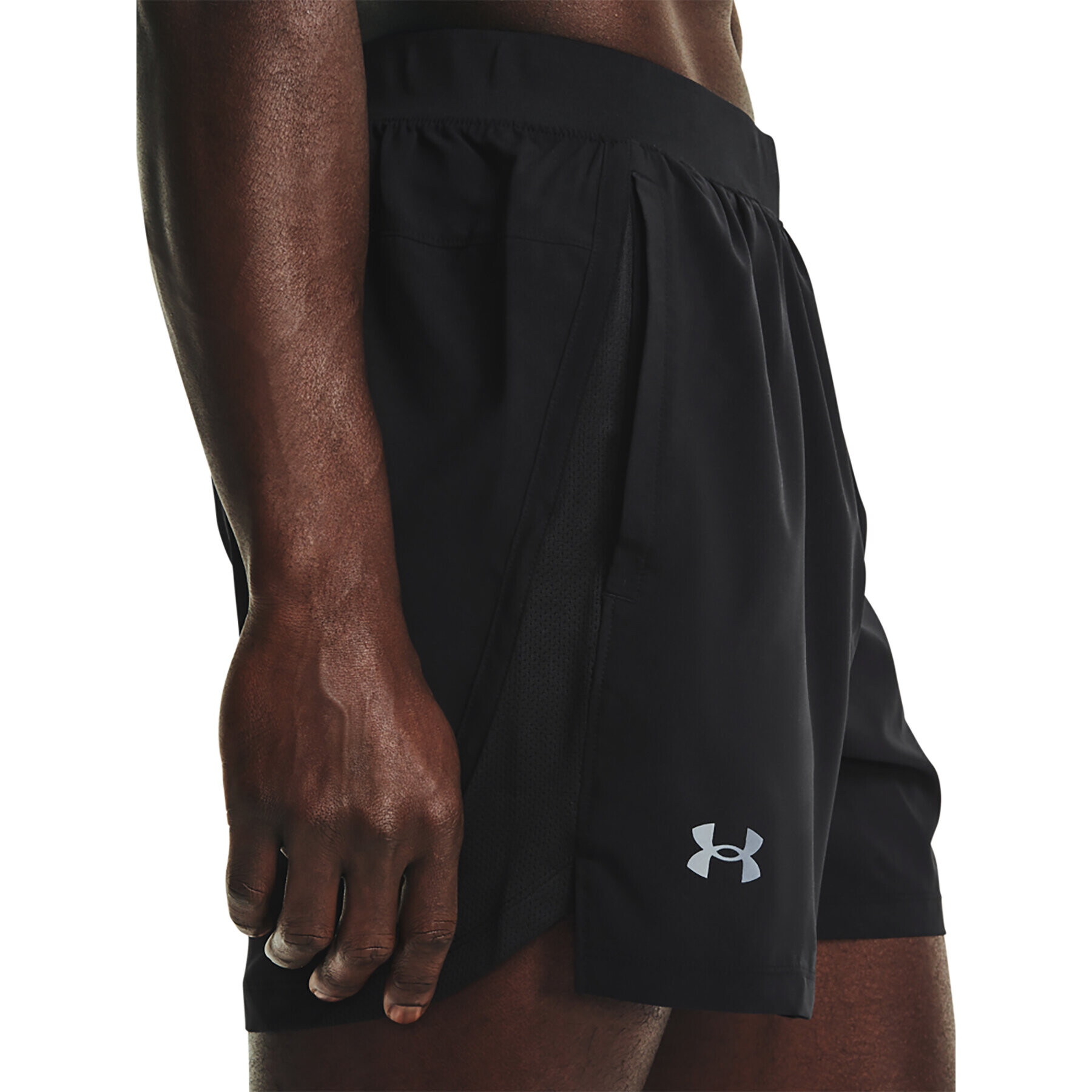 Under Armour Pantaloni scurți sport UA LAUNCH 5'' SHORT 1361492 Negru Regular Fit - Pled.ro