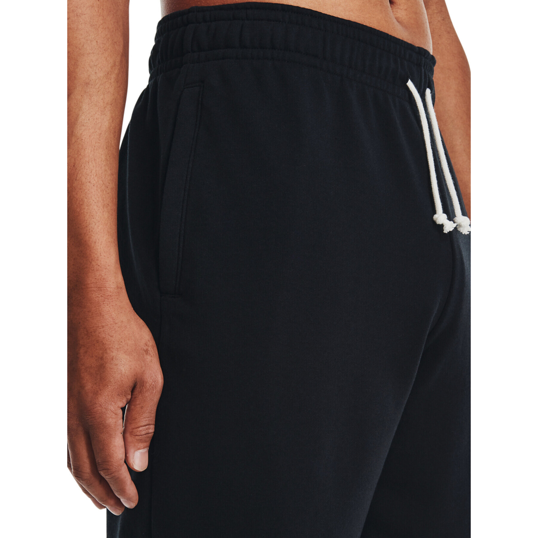 Under Armour Pantaloni scurți sport Ua Rival Terry 1361631 Negru Regular Fit - Pled.ro