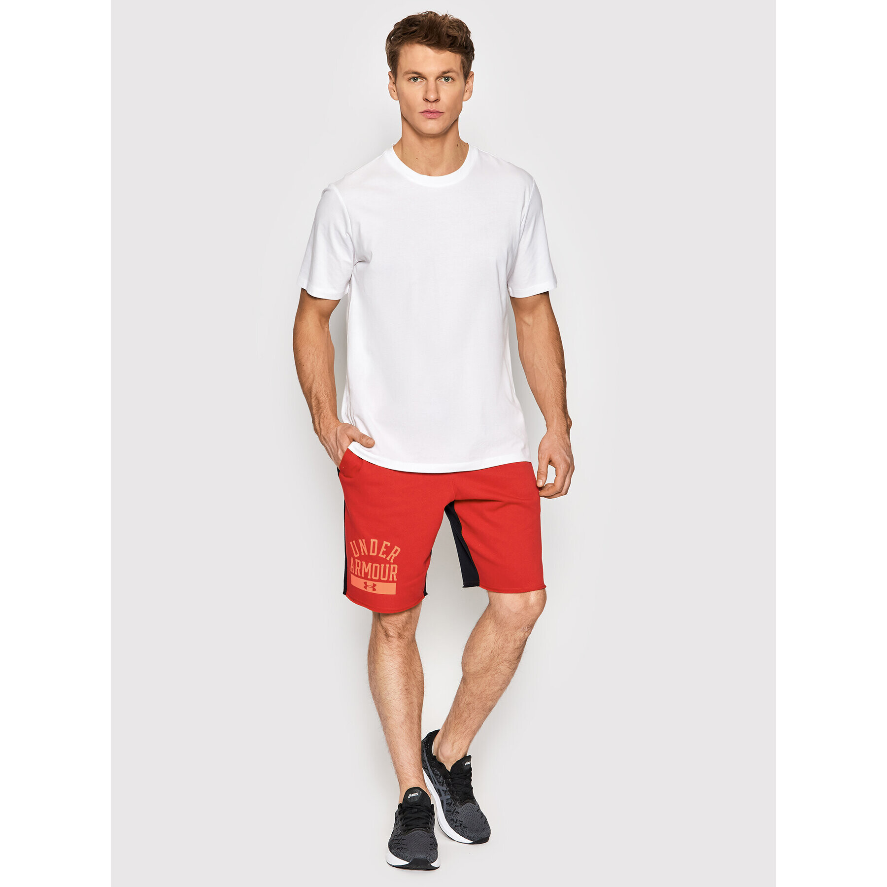 Under Armour Pantaloni scurți sport Ua Rival Terry Colorblock 1370412 Roșu Regular Fit - Pled.ro