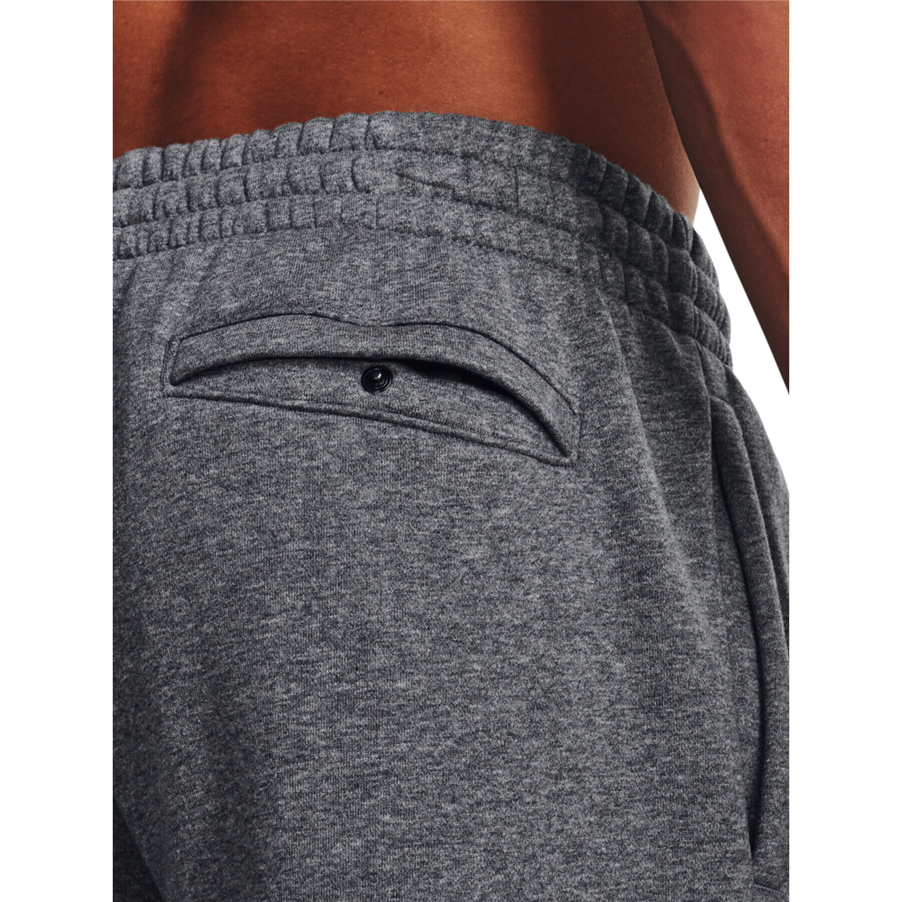 Under Armour Pantaloni trening UA Essential Fleece Jogger 1373882 Gri Regular Fit - Pled.ro