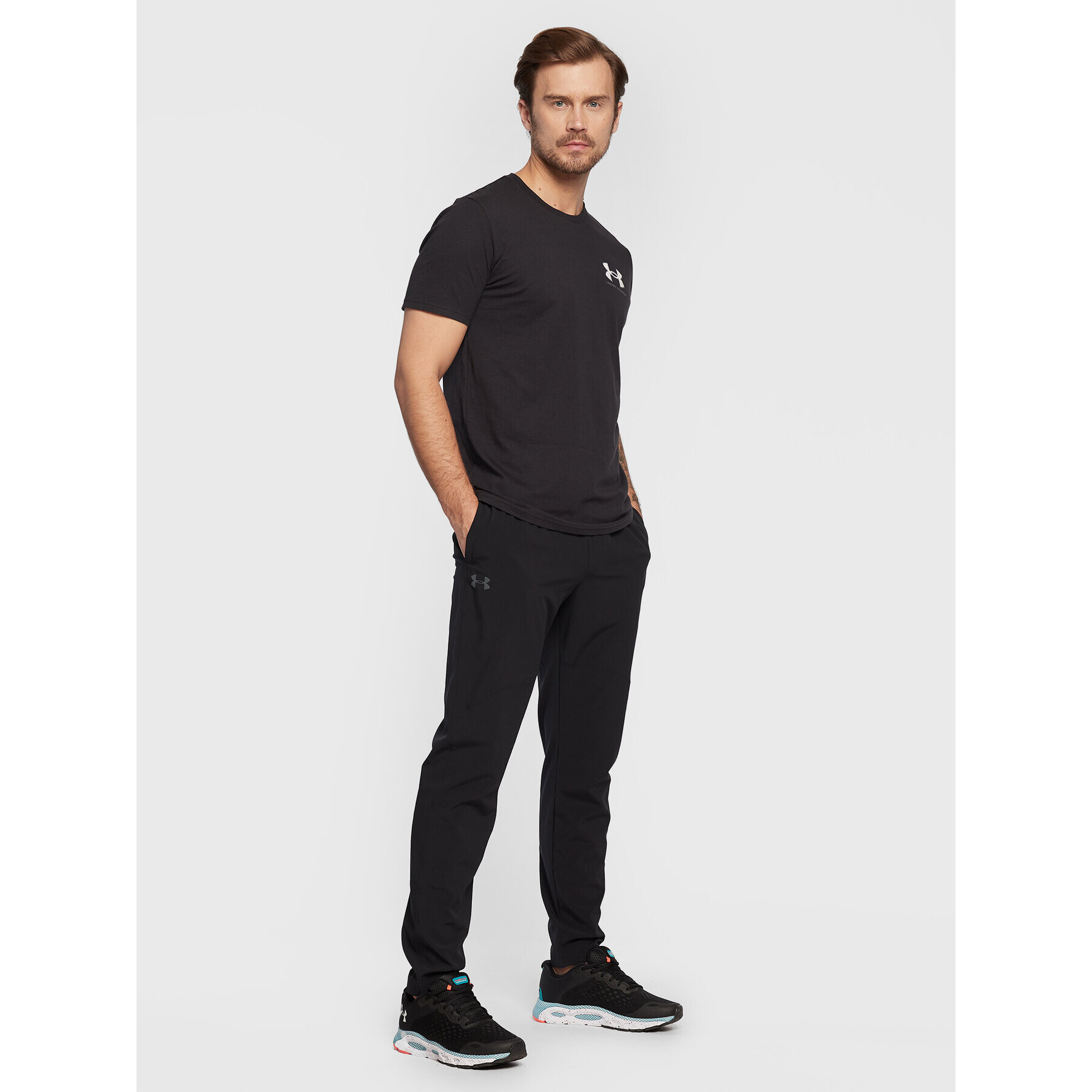 Under Armour Pantaloni trening Ua Stretch 1366215 Negru Regular Fit - Pled.ro