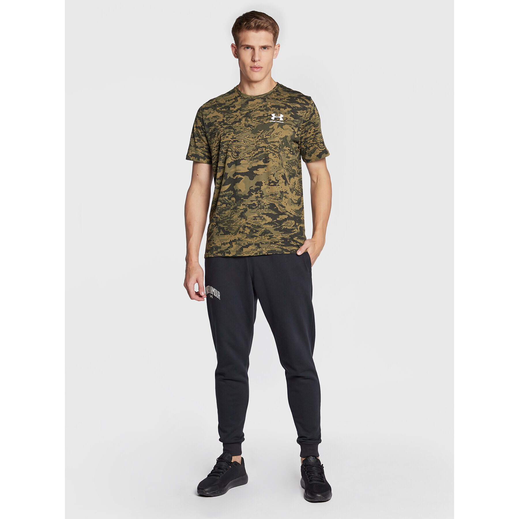 Under Armour Tricou 1357727 Kaki Loose Fit - Pled.ro