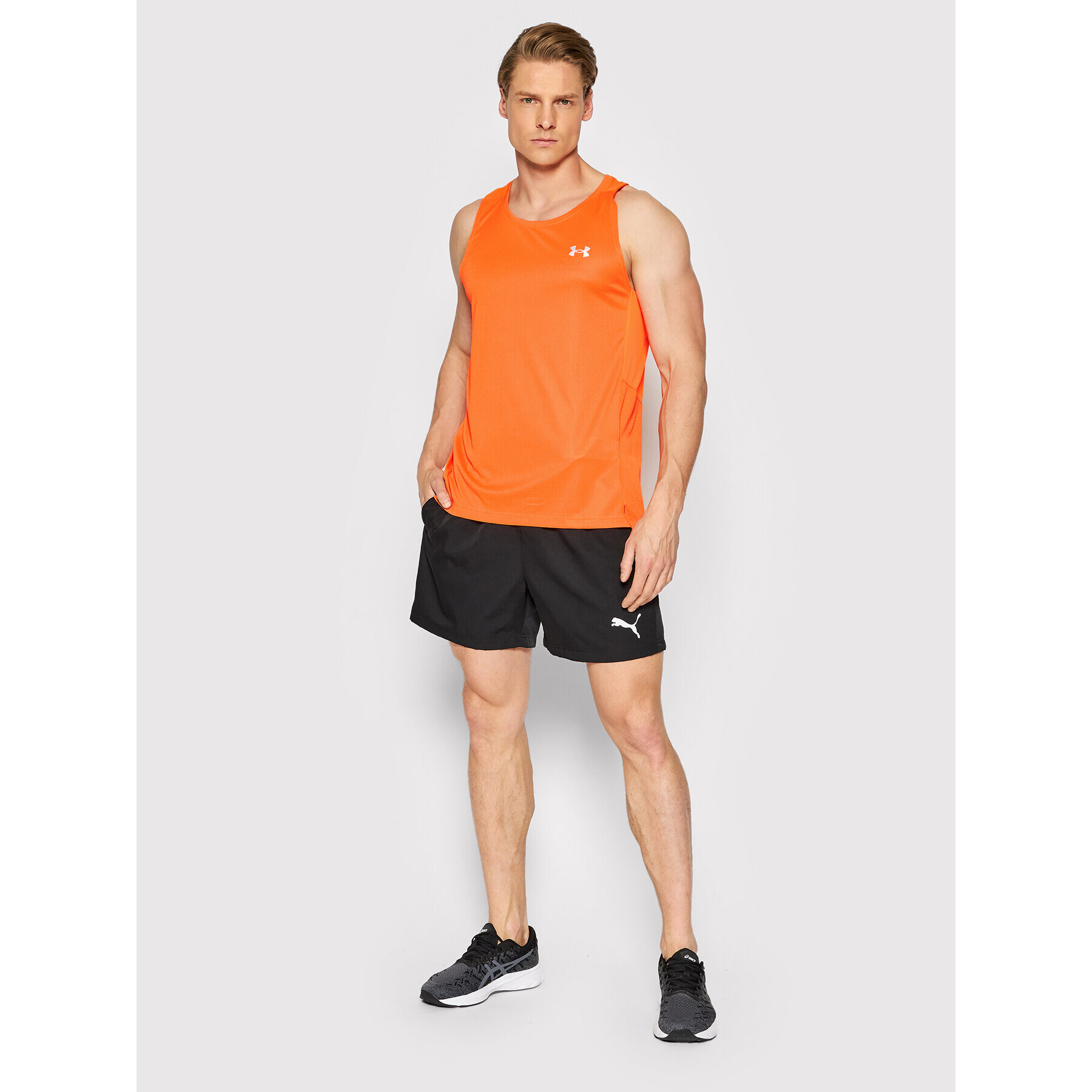 Under Armour Tricou tehnic Speed Stride 2.0 1369742 Portocaliu Regular Fit - Pled.ro