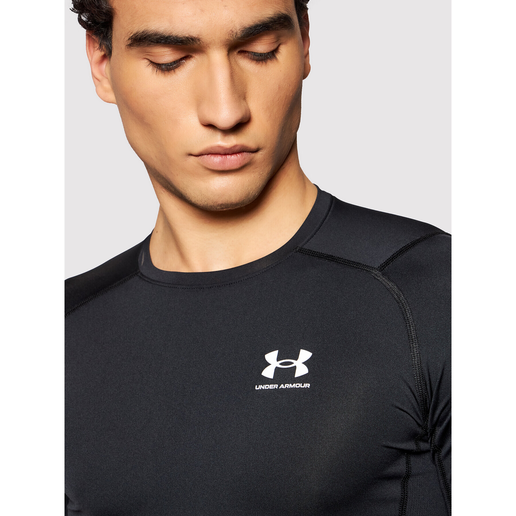 Under Armour Tricou tehnic Ua HeatGear 1361518 Negru Slim Fit - Pled.ro