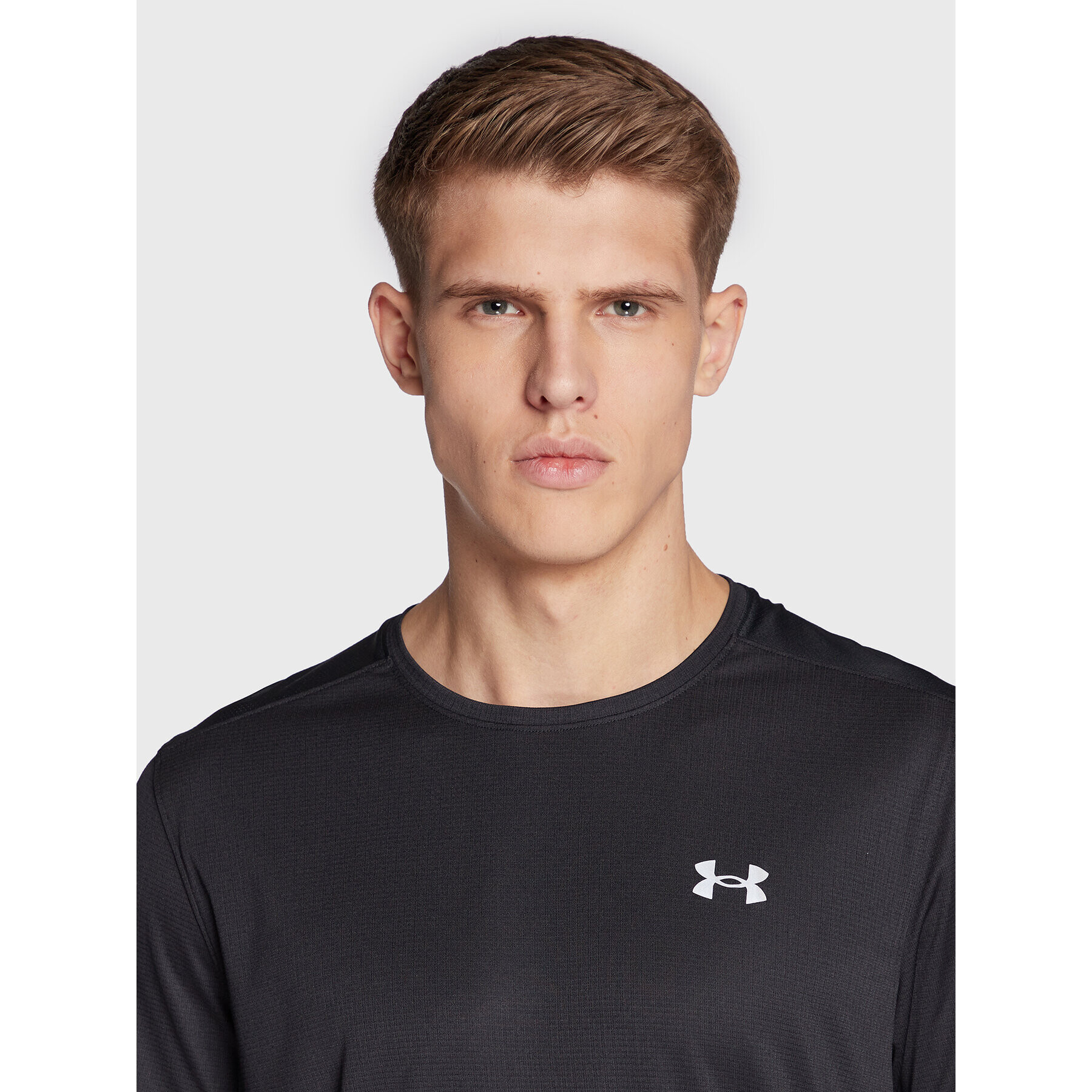 Under Armour Tricou tehnic Ua Speed Stride 2.0 1369743 Negru Regular Fit - Pled.ro