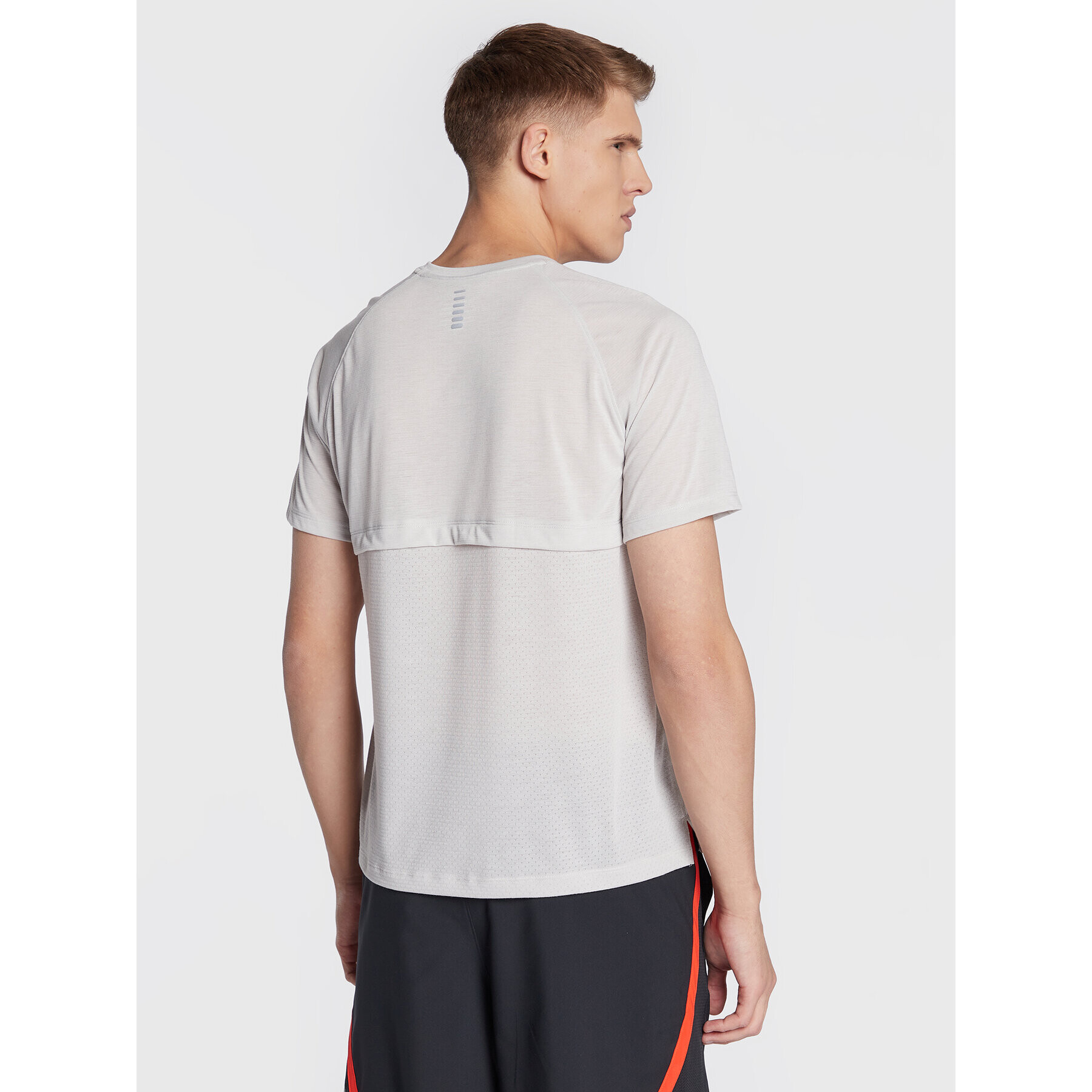 Under Armour Tricou tehnic Ua Streaker 1361469 Gri Regular Fit - Pled.ro