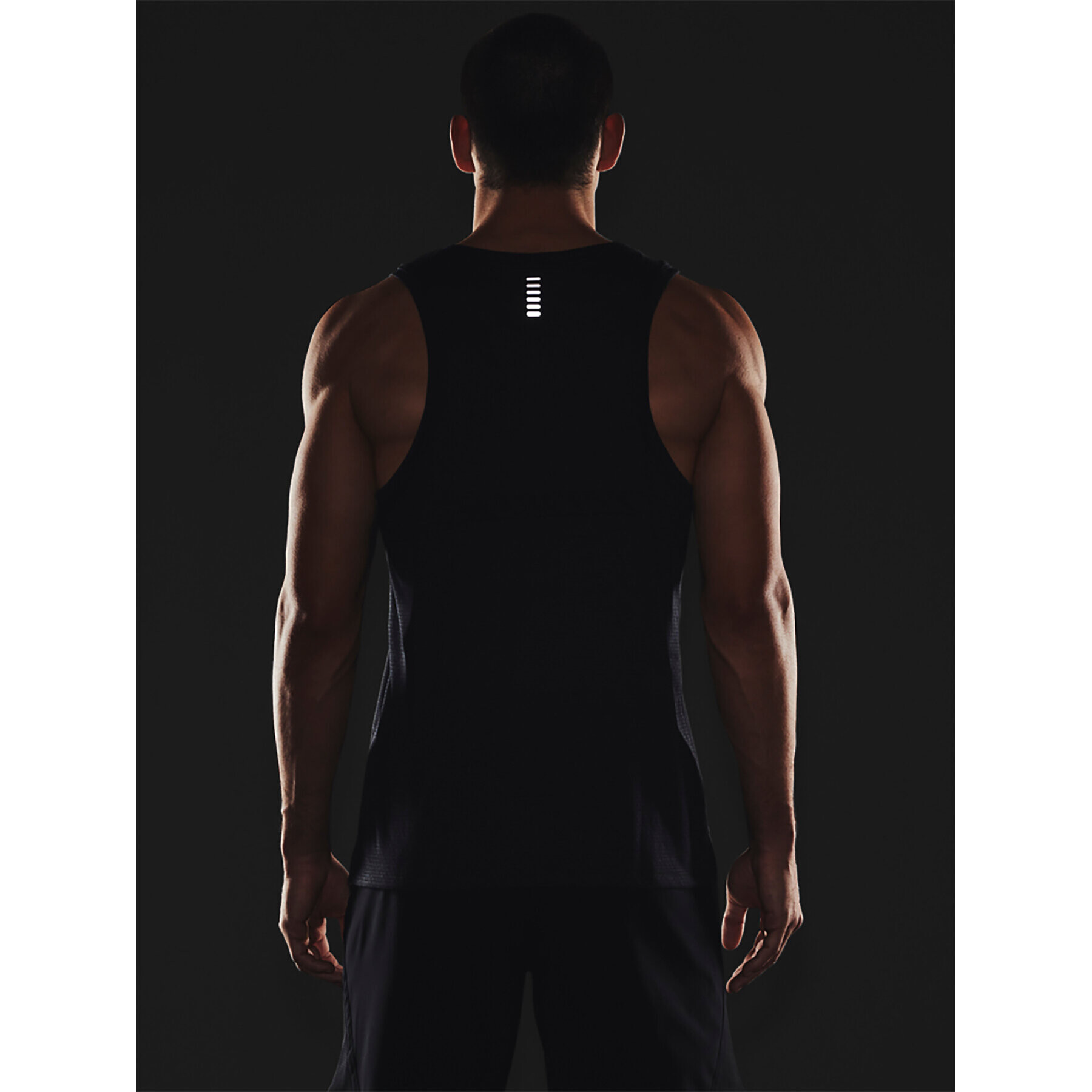 Under Armour Tricou tehnic UA STREAKER SINGLET 1361468 Negru Regular Fit - Pled.ro