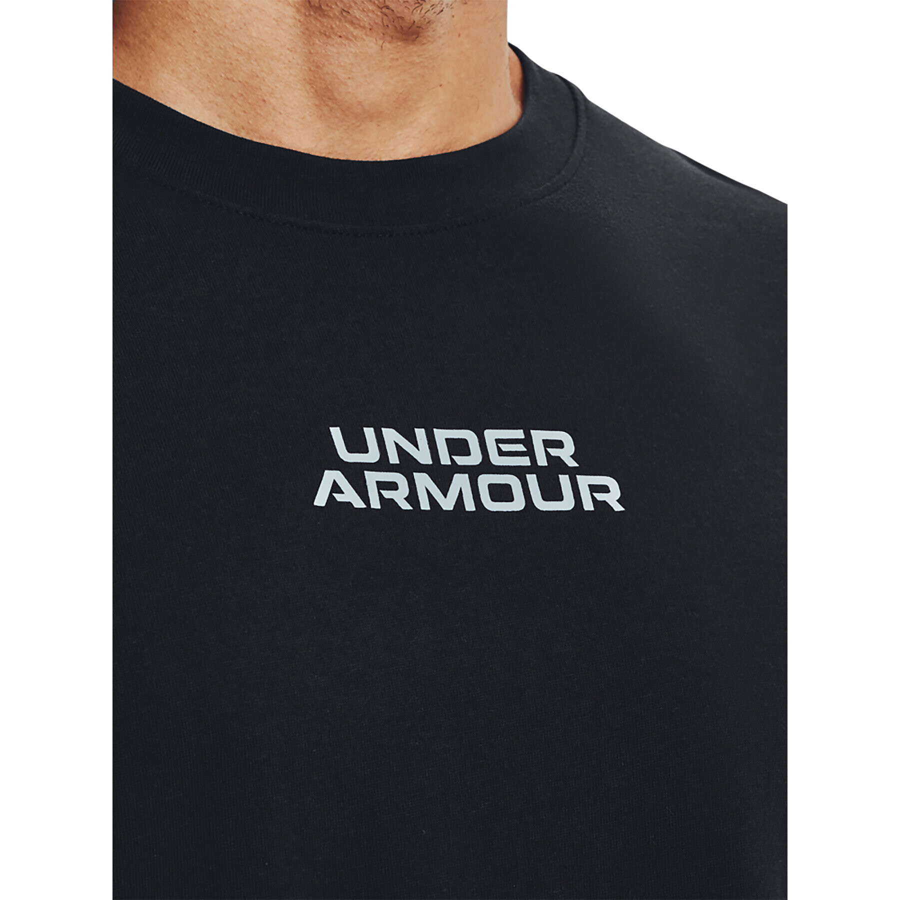 Under Armour Tricou UA OUTLINE HEAVYWEIGHT SS 1379109 Negru Regular Fit - Pled.ro