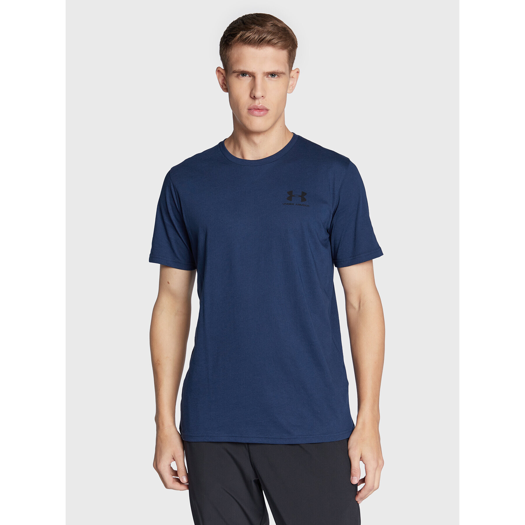 Under Armour Tricou Ua Sportstyle 1326799 Bleumarin Loose Fit - Pled.ro