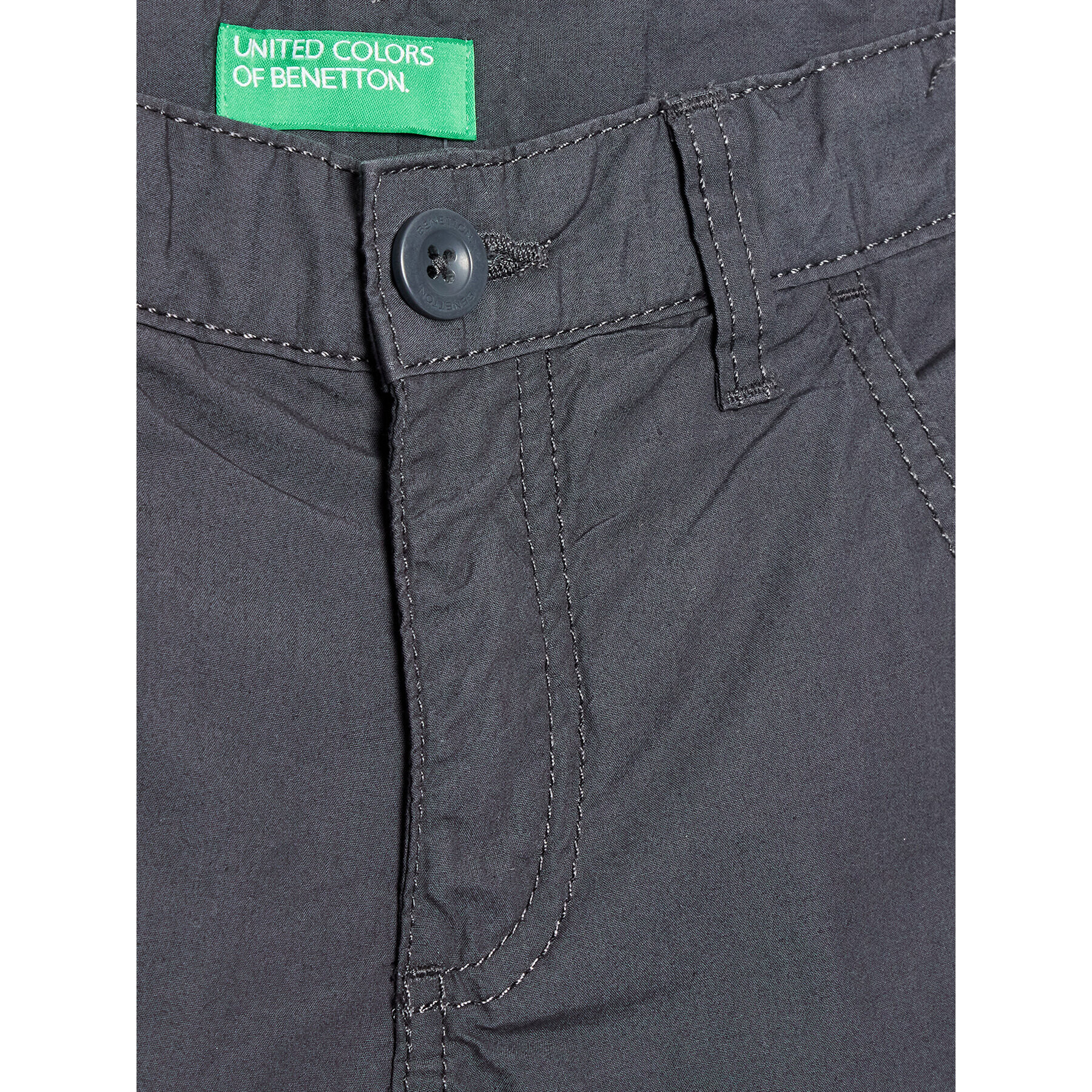 United Colors Of Benetton Pantalon scurți din material 4AC759270 Gri Regular Fit - Pled.ro