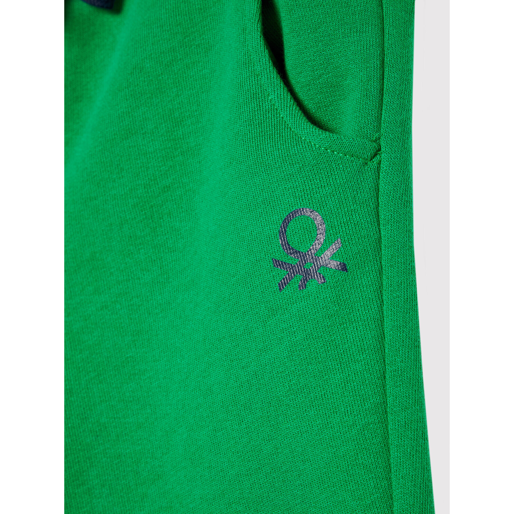 United Colors Of Benetton Pantaloni scurți sport 3J68I0638 D Verde Regular Fit - Pled.ro