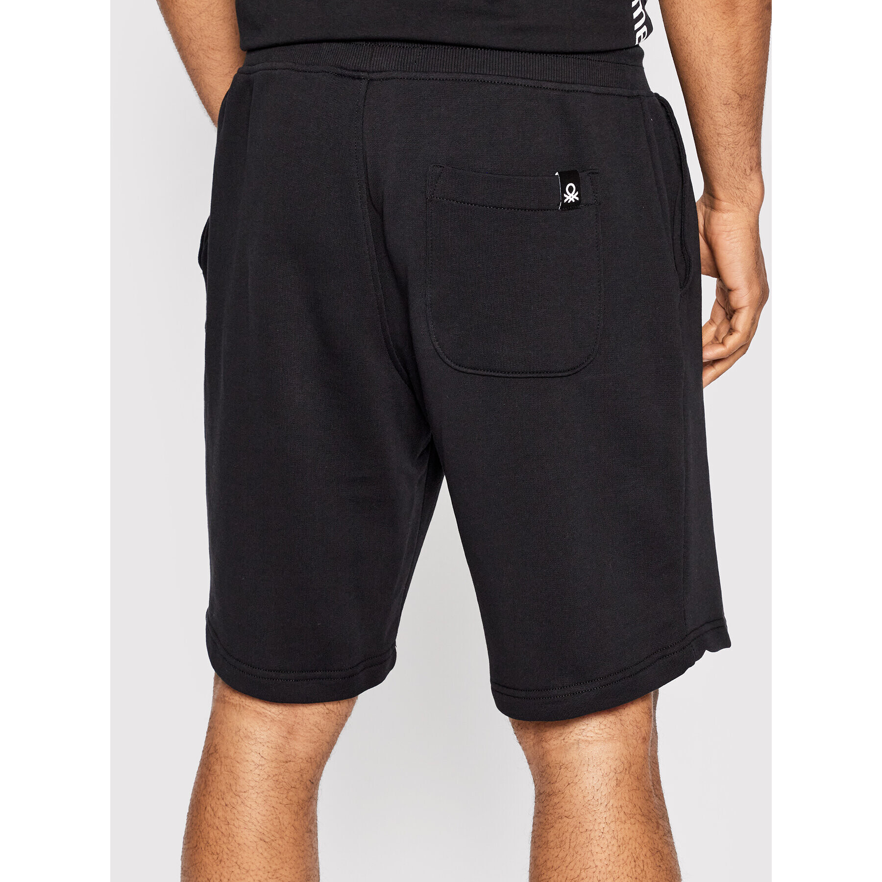 United Colors Of Benetton Pantaloni scurți sport 3J68U900C Negru Regular Fit - Pled.ro