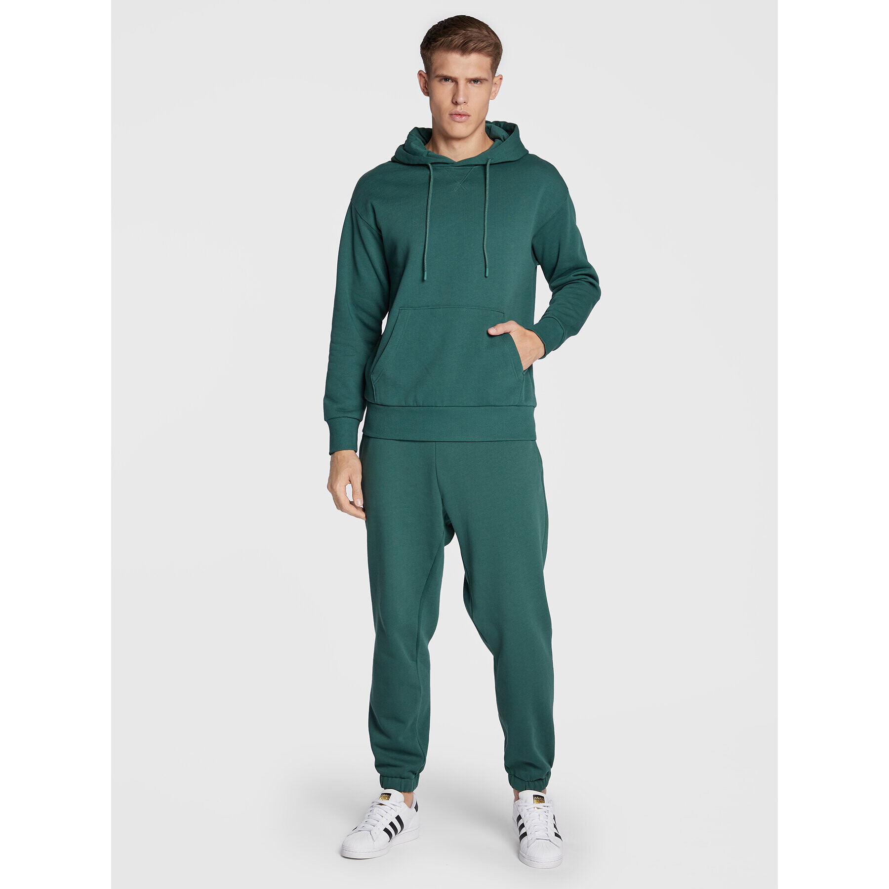 United Colors Of Benetton Pantaloni trening 3J73UF00E Verde Relaxed Fit - Pled.ro