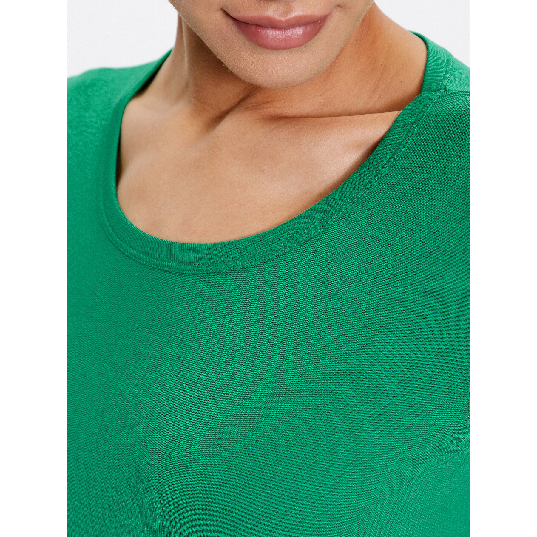 United Colors Of Benetton Tricou 3GA2E16A0 Verde Regular Fit - Pled.ro