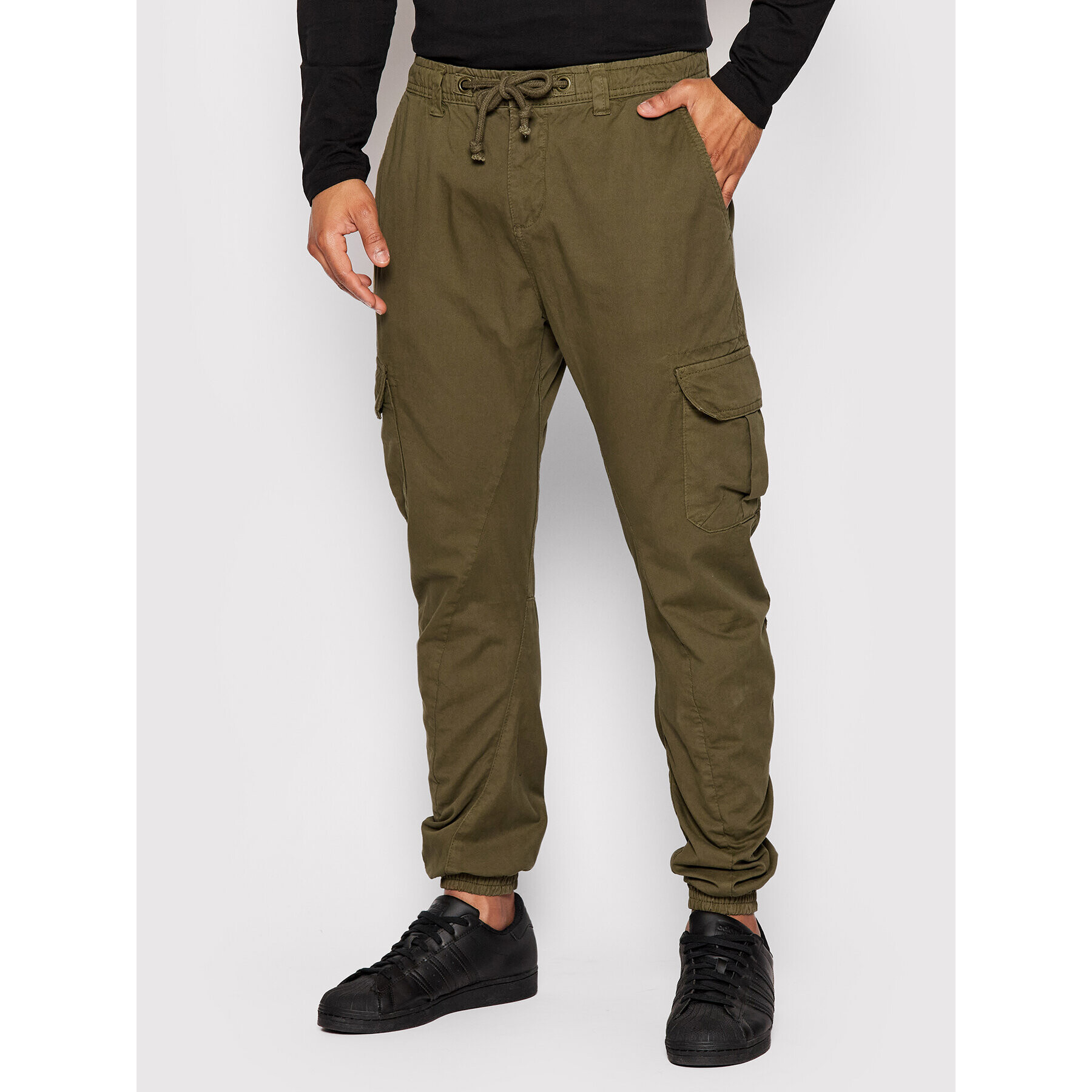 Urban Classics Joggers Cargo TB1268 Verde Regular Fit - Pled.ro