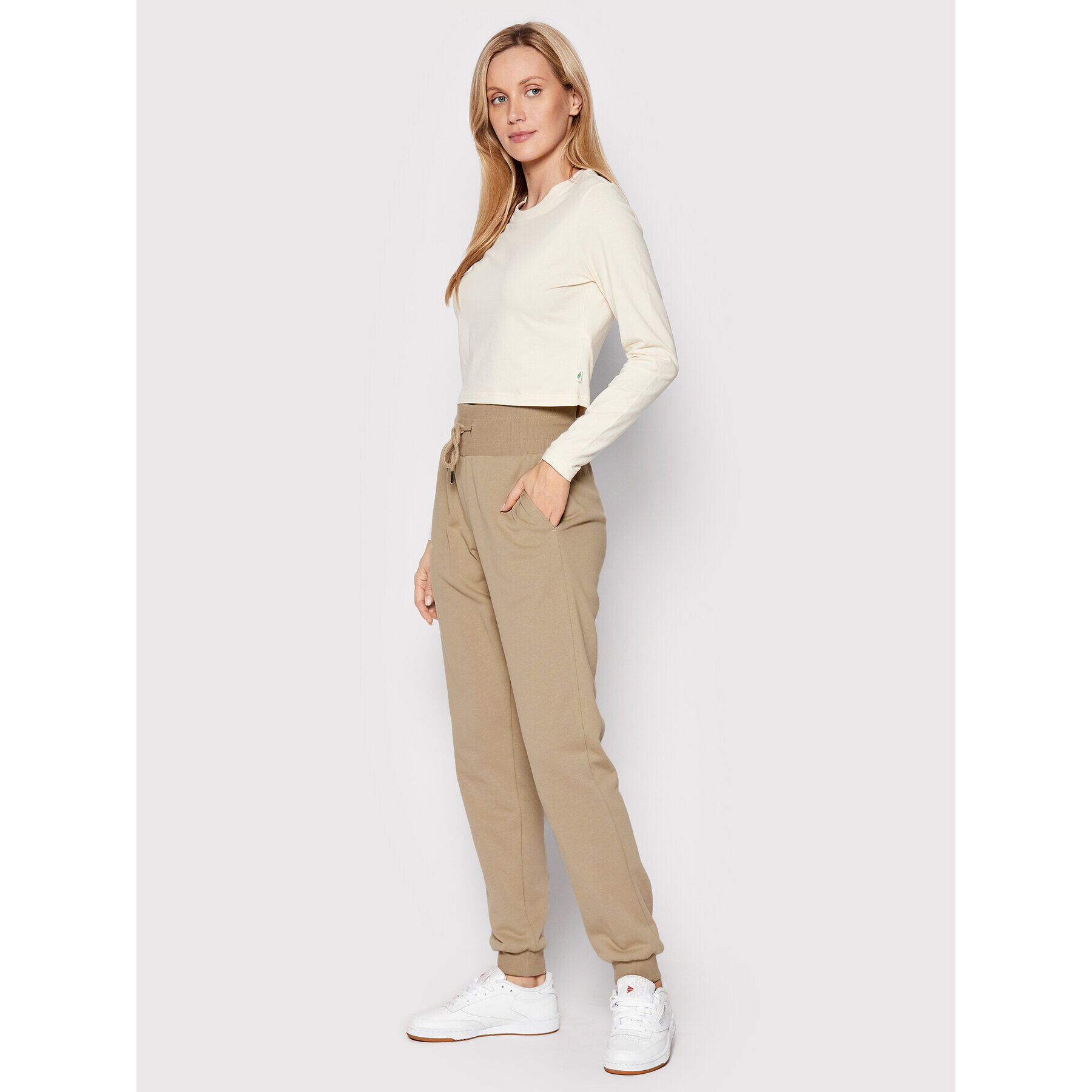 Urban Classics Pantaloni trening Organic TB4086 Bej Regular Fit - Pled.ro