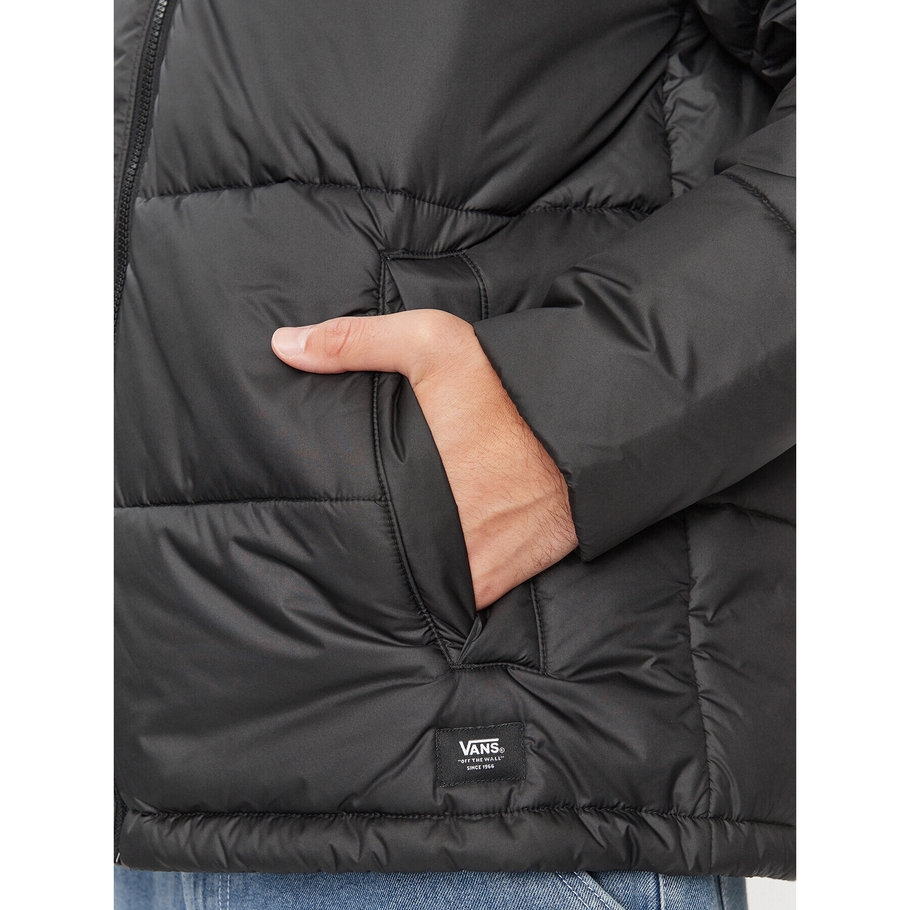 Vans Geacă din puf No Hood Norris Mte 1 Puffer Jacket VN0008JF Negru Regular Fit - Pled.ro