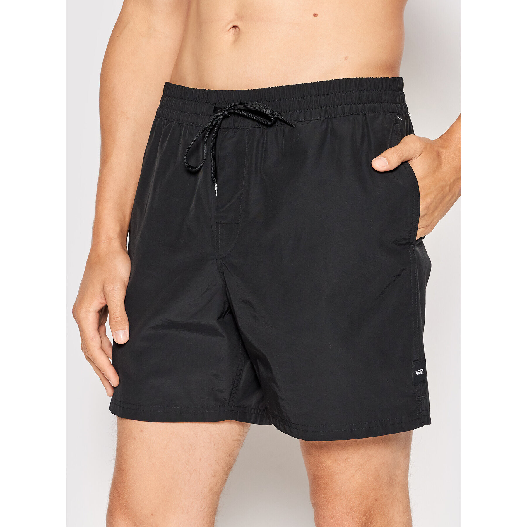 Vans Pantaloni scurți pentru înot Primary Volley II VN0A49R5 Negru Regular Fit - Pled.ro