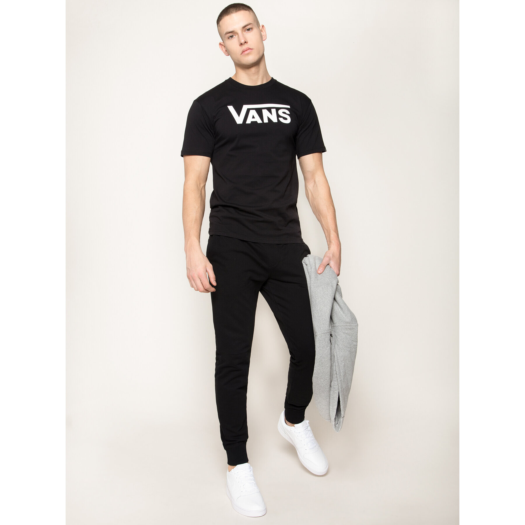 Vans Tricou Classic VN000GGGY281 Negru Classic Fit - Pled.ro