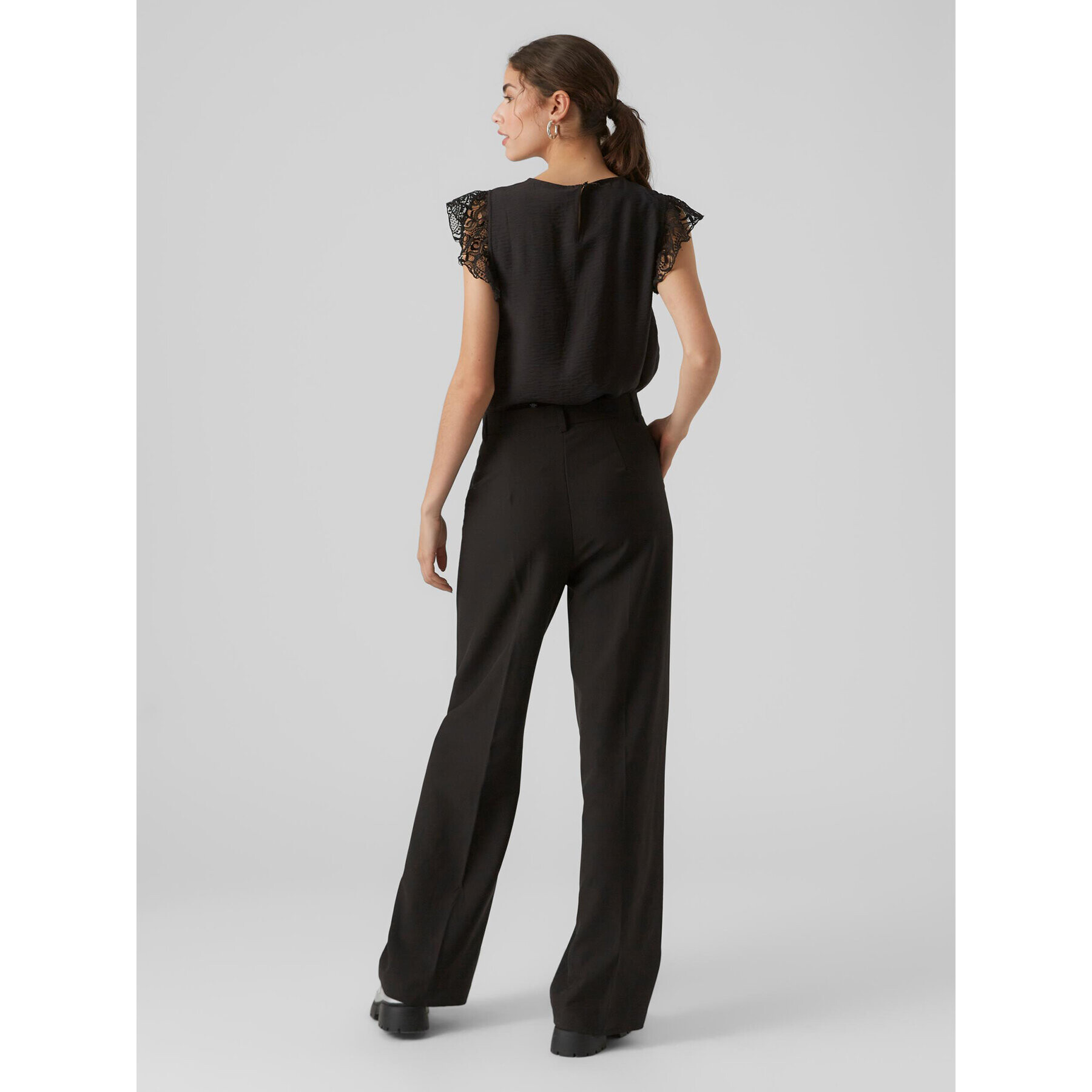 Vero Moda Bluză 10295688 Negru Regular Fit - Pled.ro