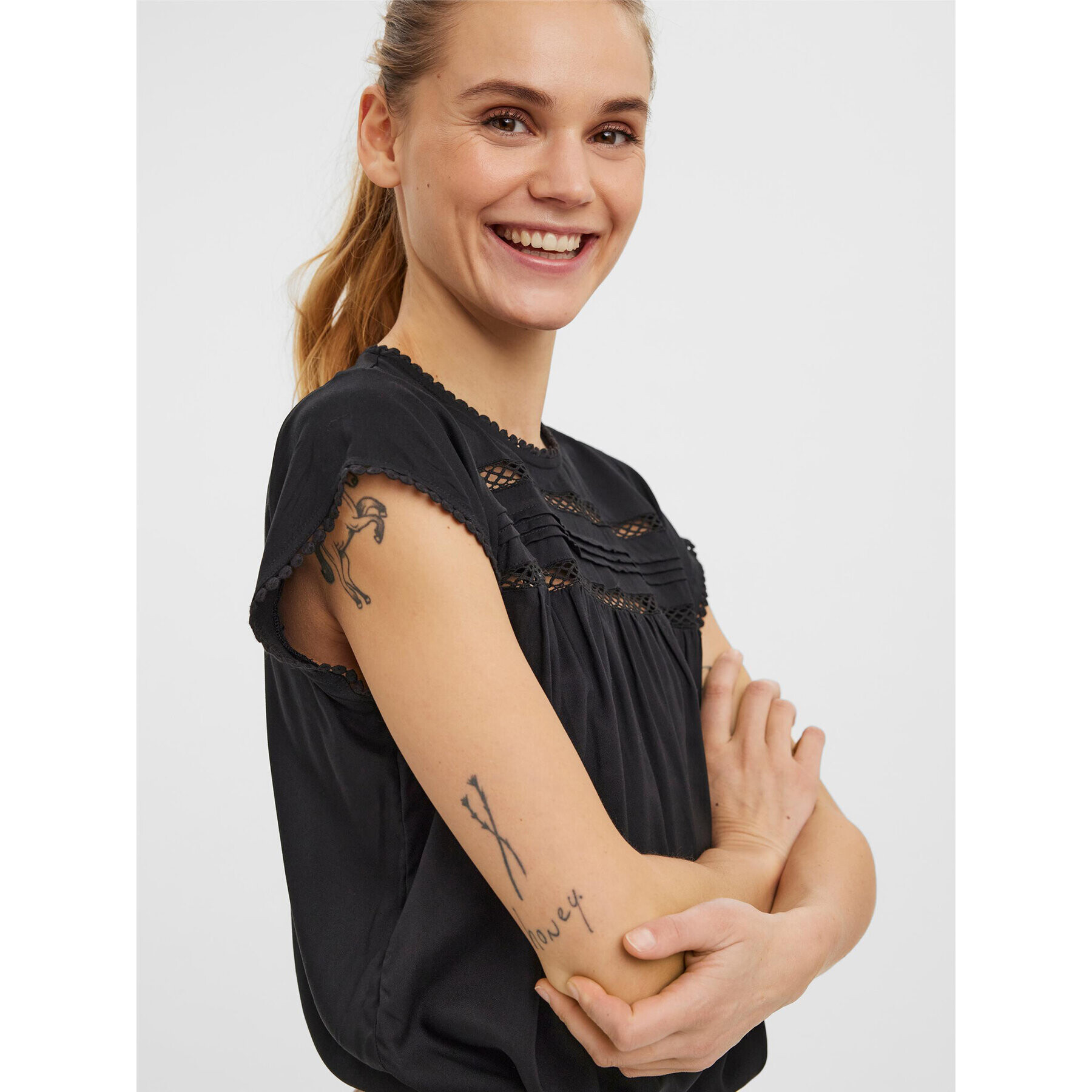 Vero Moda Bluză Debbie 10247943 Negru Regular Fit - Pled.ro