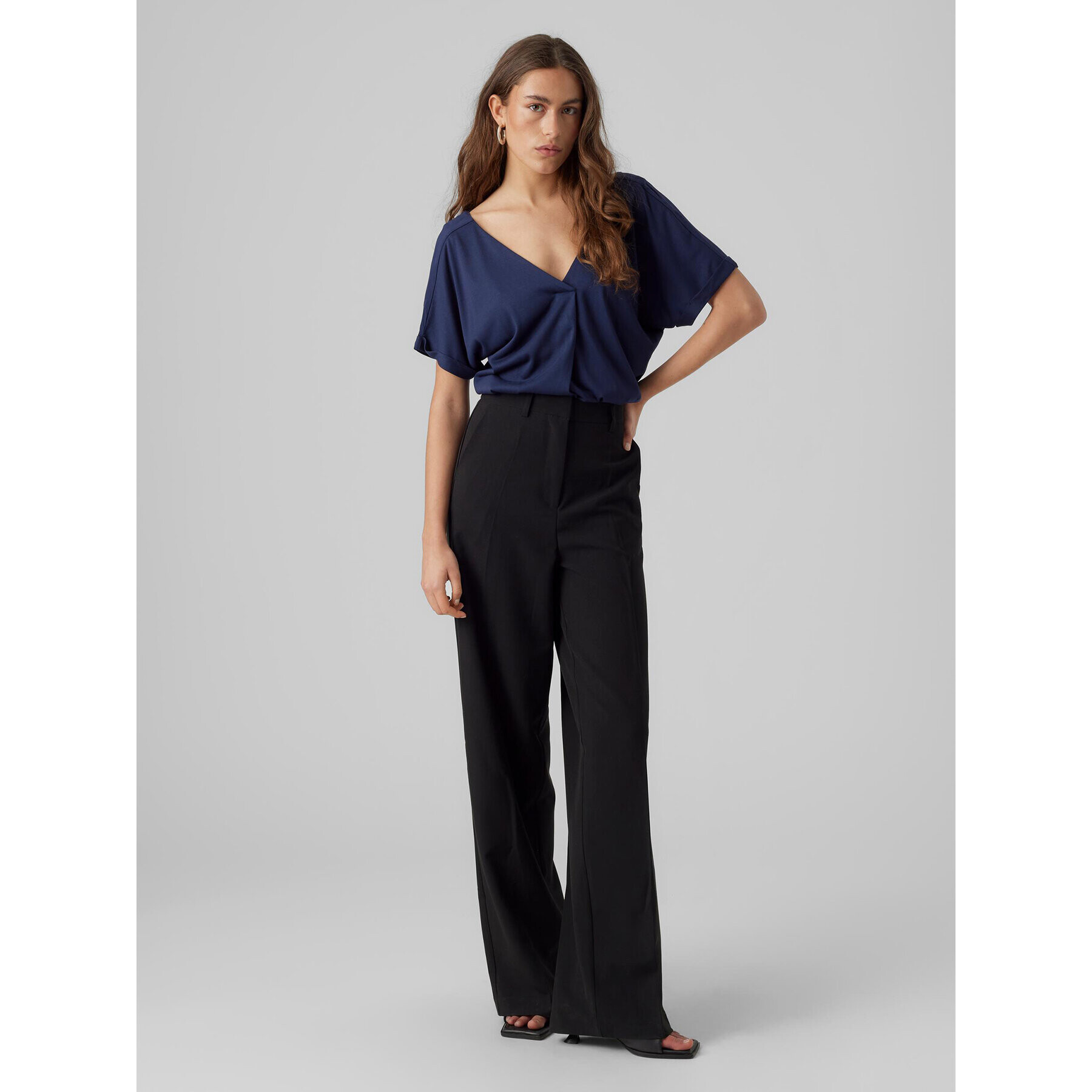 Vero Moda Bluză Flia 10288373 Bleumarin Wide Fit - Pled.ro