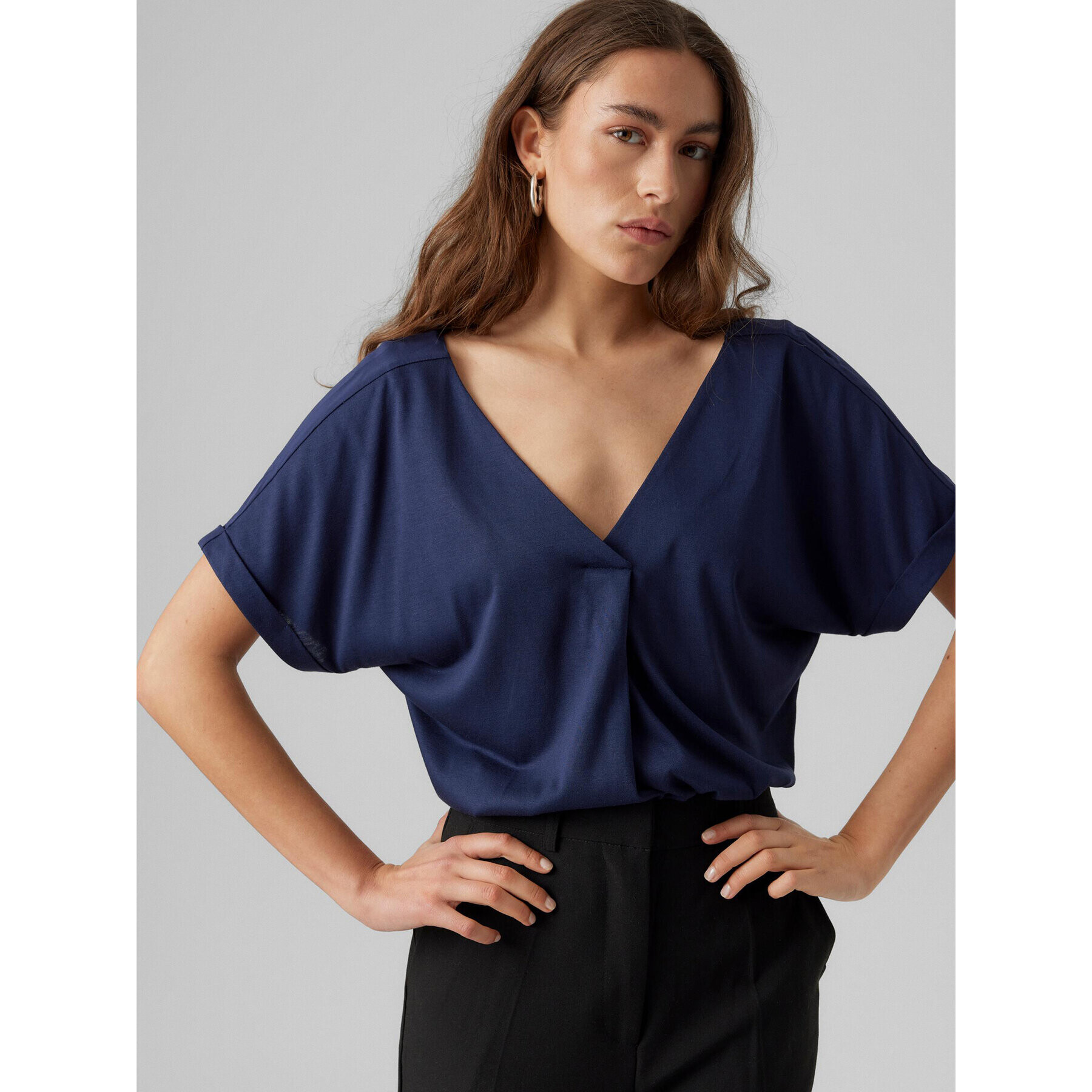 Vero Moda Bluză Flia 10288373 Bleumarin Wide Fit - Pled.ro