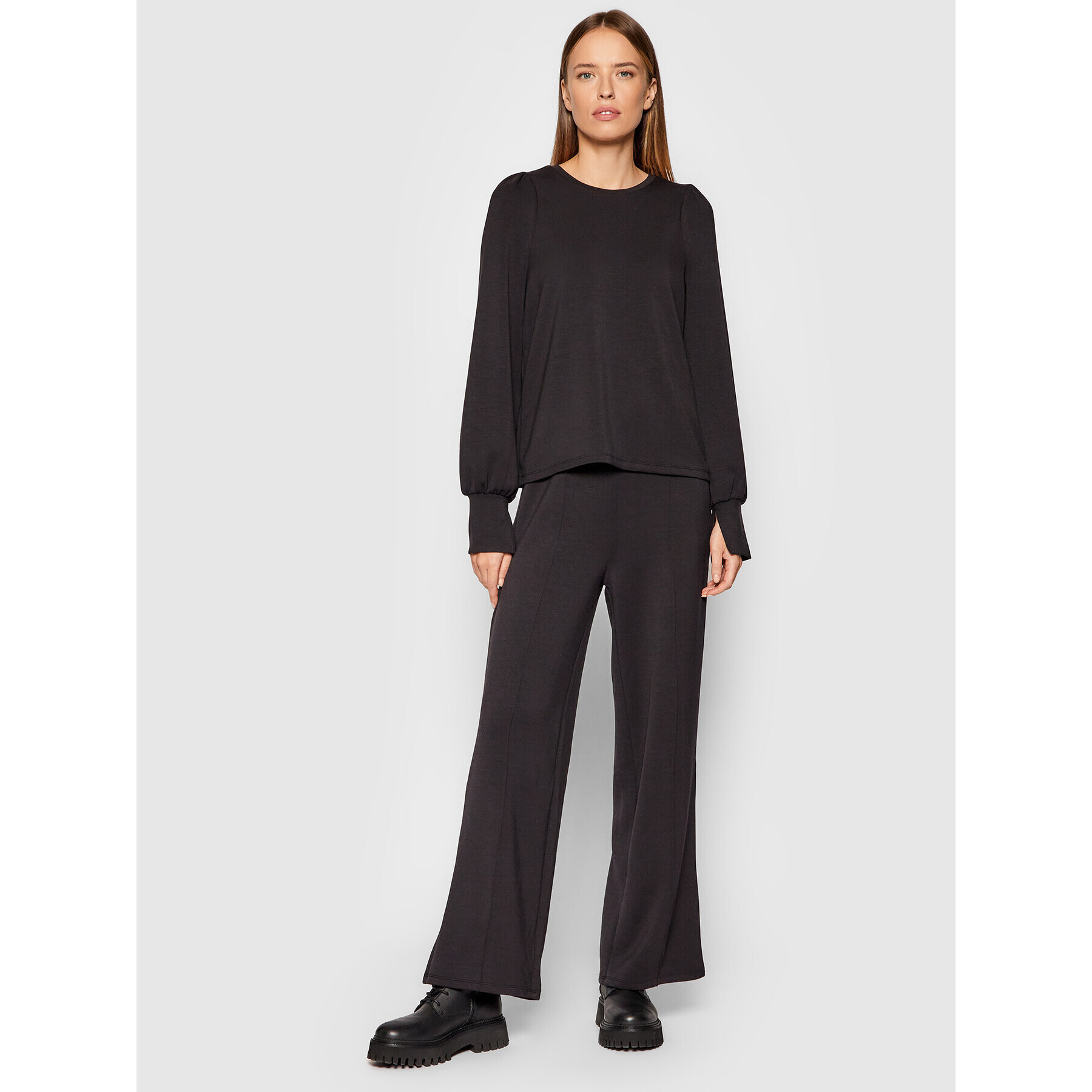 Vero Moda Bluză Silky 10257425 Negru Regular Fit - Pled.ro