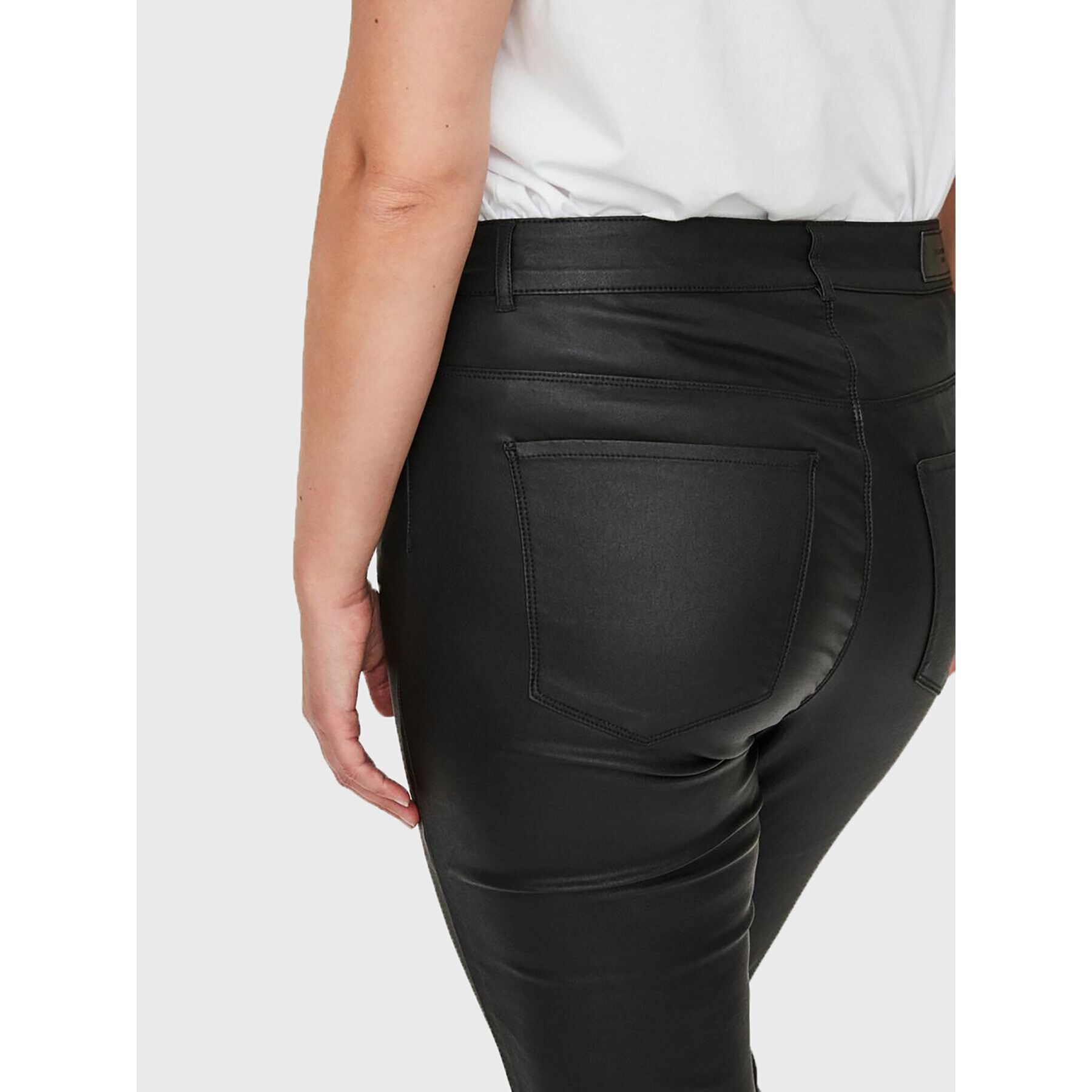 Vero Moda Curve Pantaloni din imitație de piele Seven 10223326 Negru Slim Fit - Pled.ro