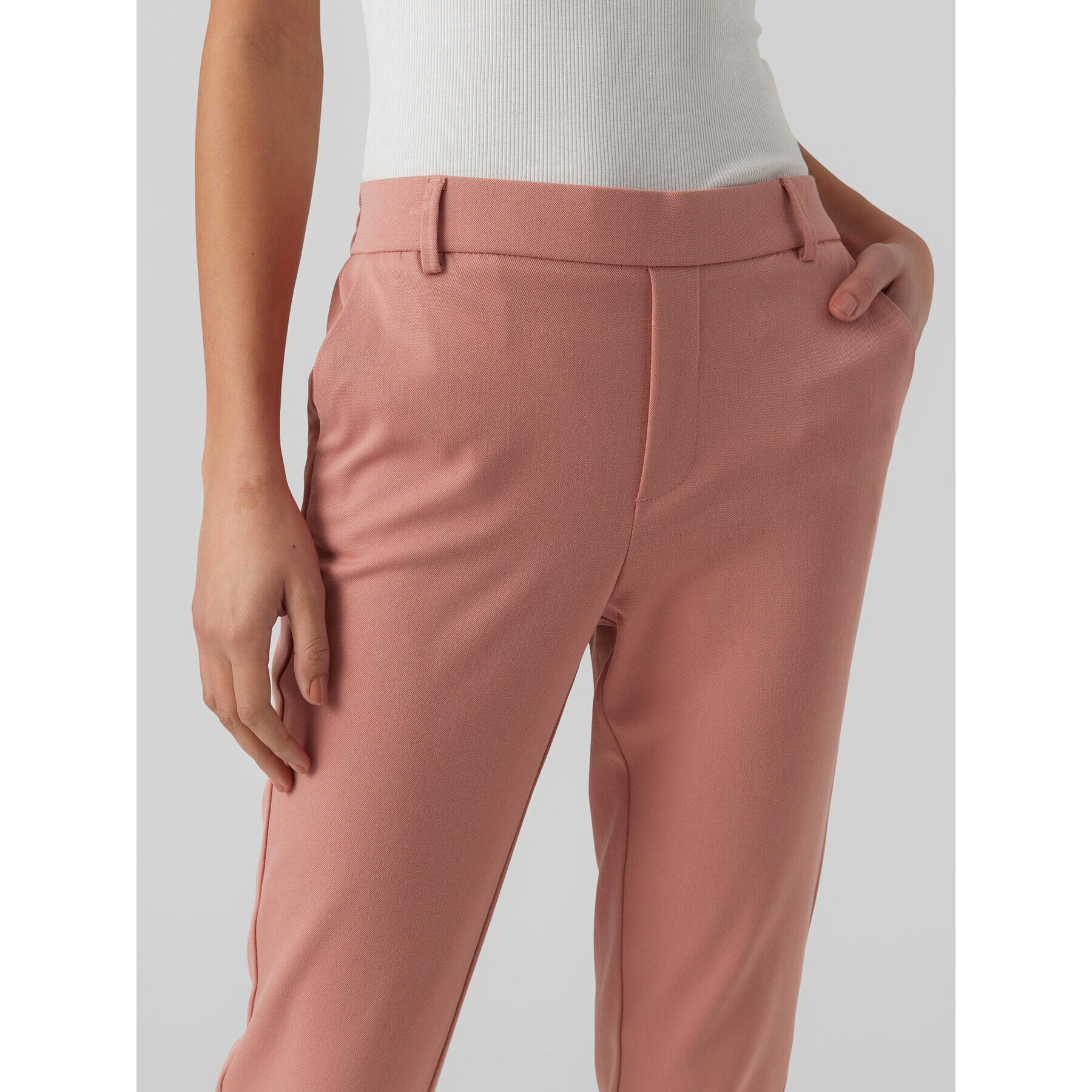 Vero Moda Pantaloni chino Maya 10225280 Roz Regular Fit - Pled.ro