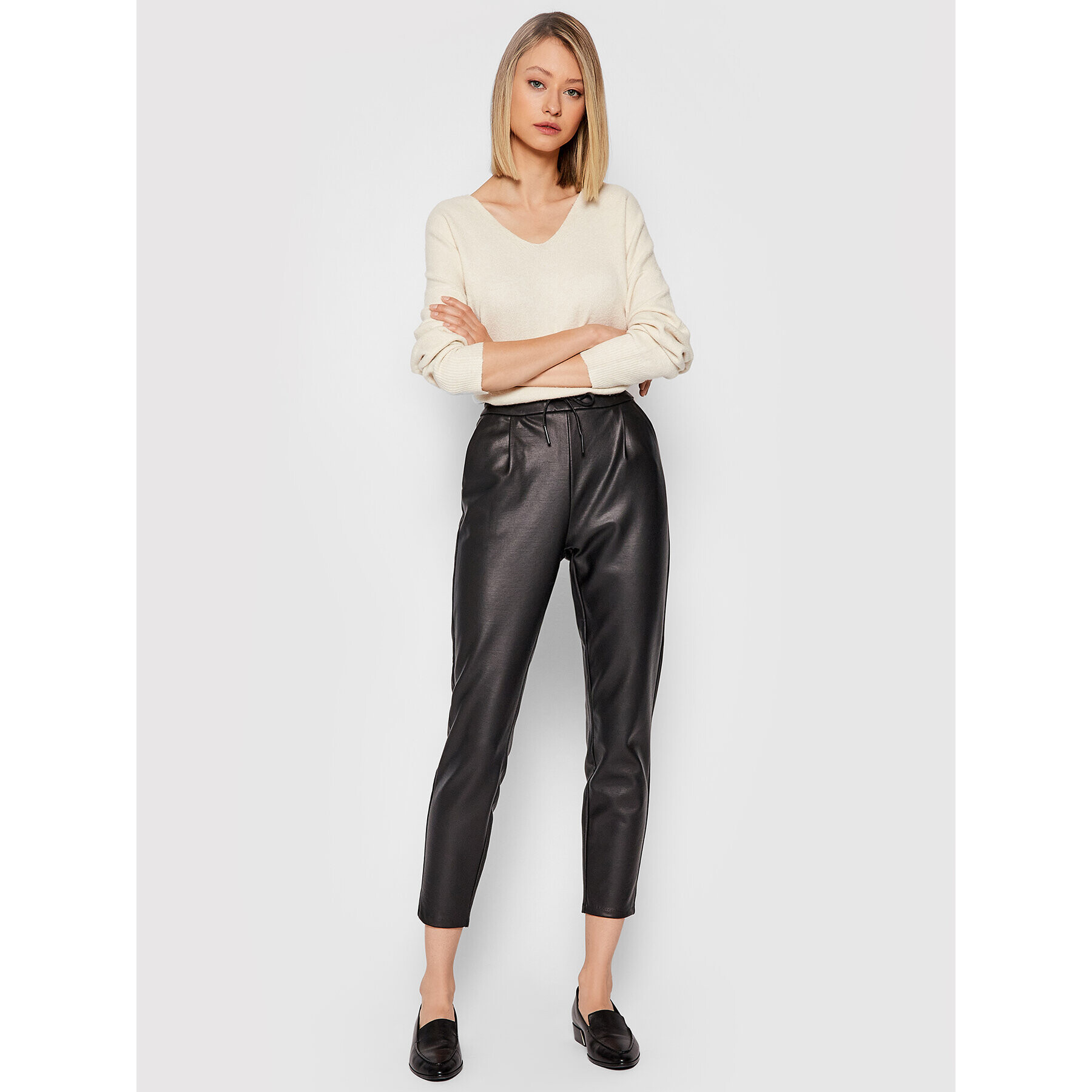 Vero Moda Pantaloni din imitație de piele Eva 10205737 Negru Relaxed Fit - Pled.ro