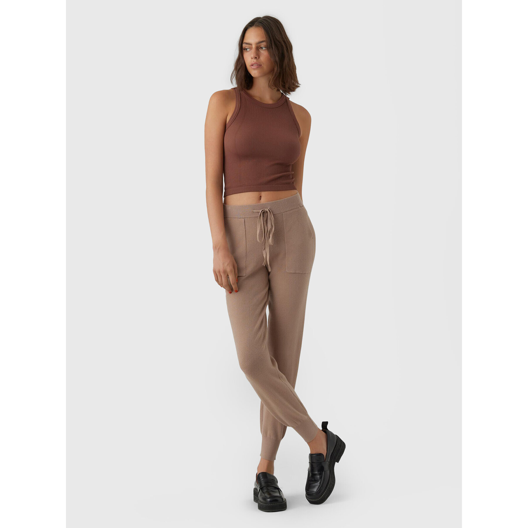 Vero Moda Pantaloni tricotați Nancy 10270495 Bej Regular Fit - Pled.ro