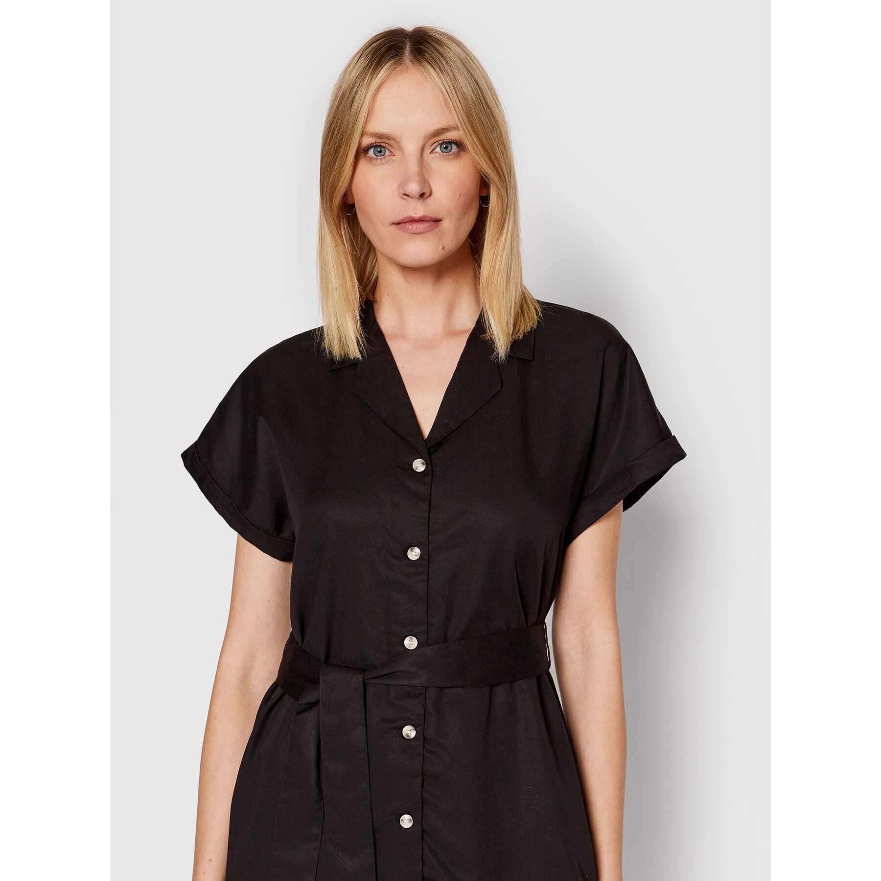 Vero Moda Rochie tip cămașă Tara 10264327 Negru Regular Fit - Pled.ro