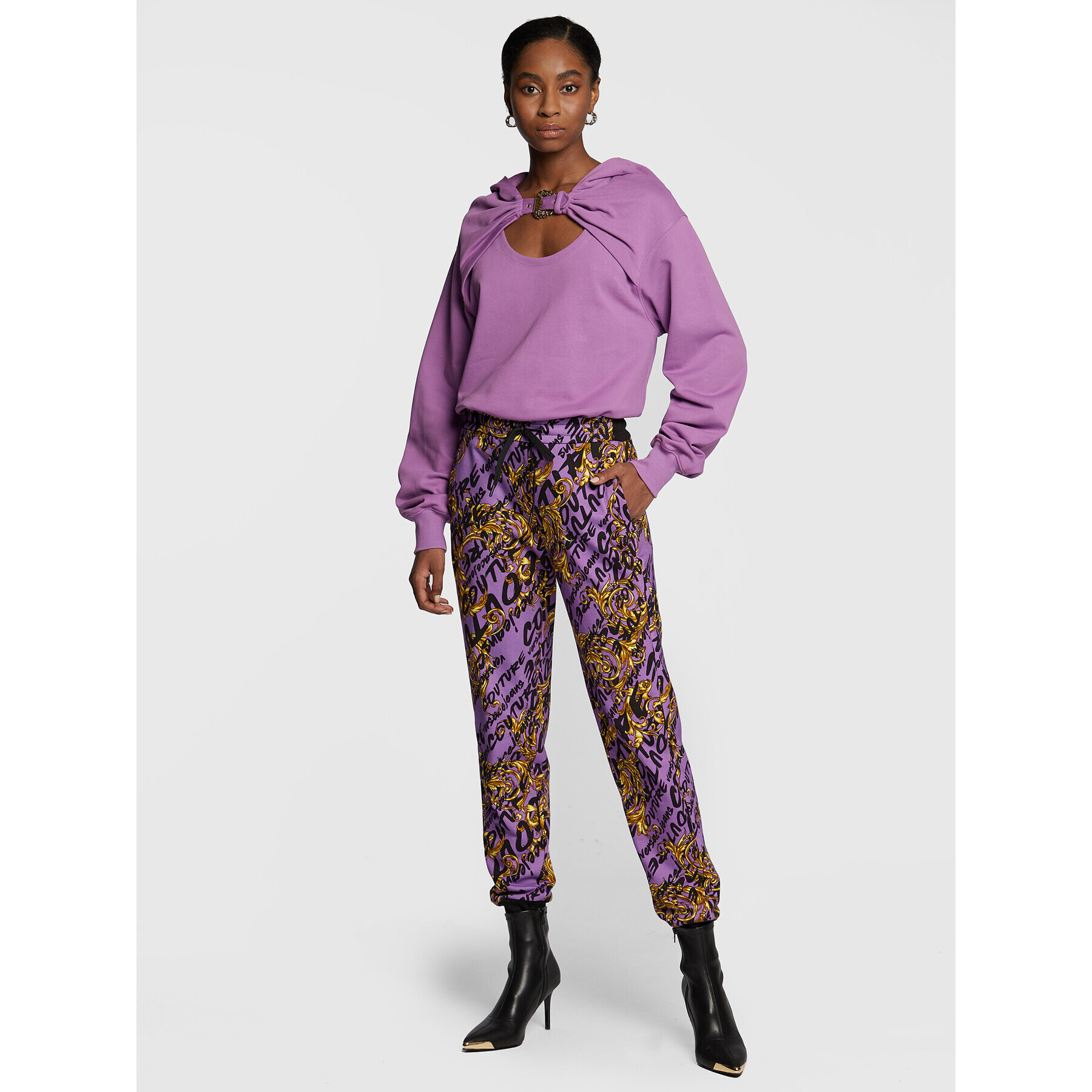 Versace Jeans Couture Bluză Basic 73HAI312 Violet Relaxed Fit - Pled.ro